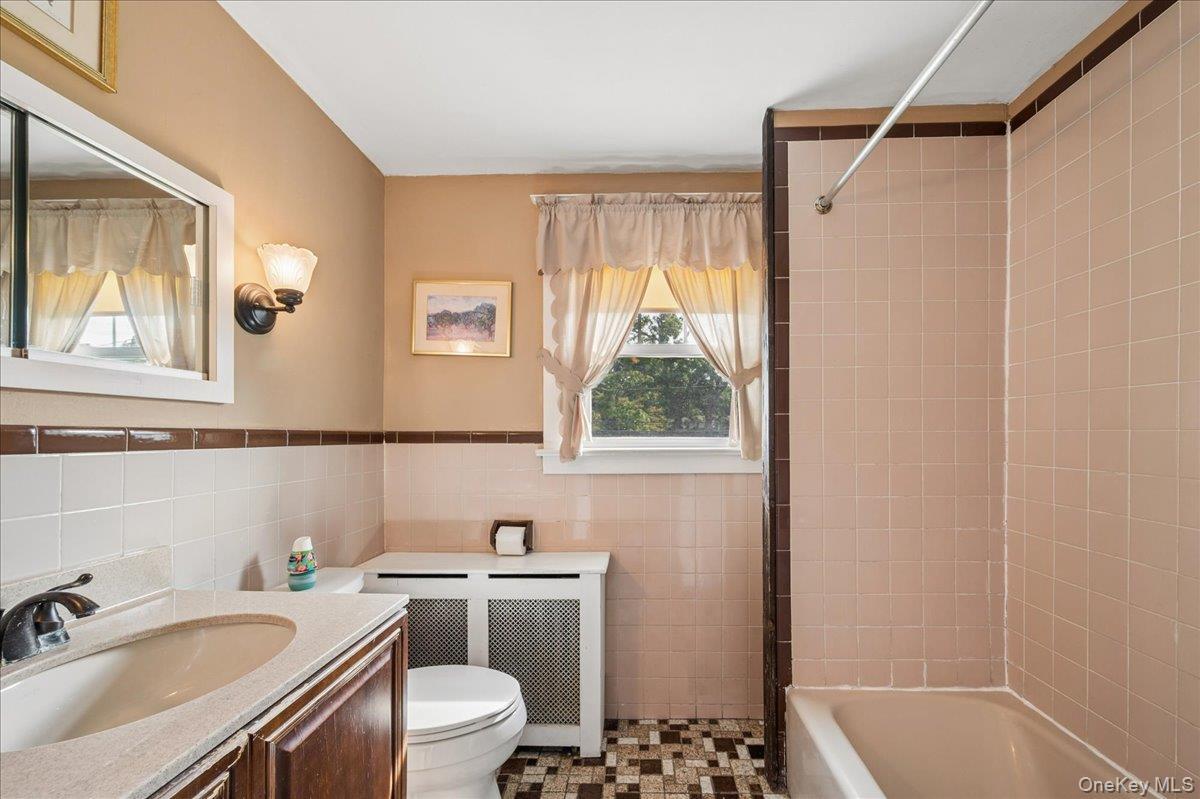 Single Family Washington Avenue Suffolk County, NY 11772, MLS-1048780-20