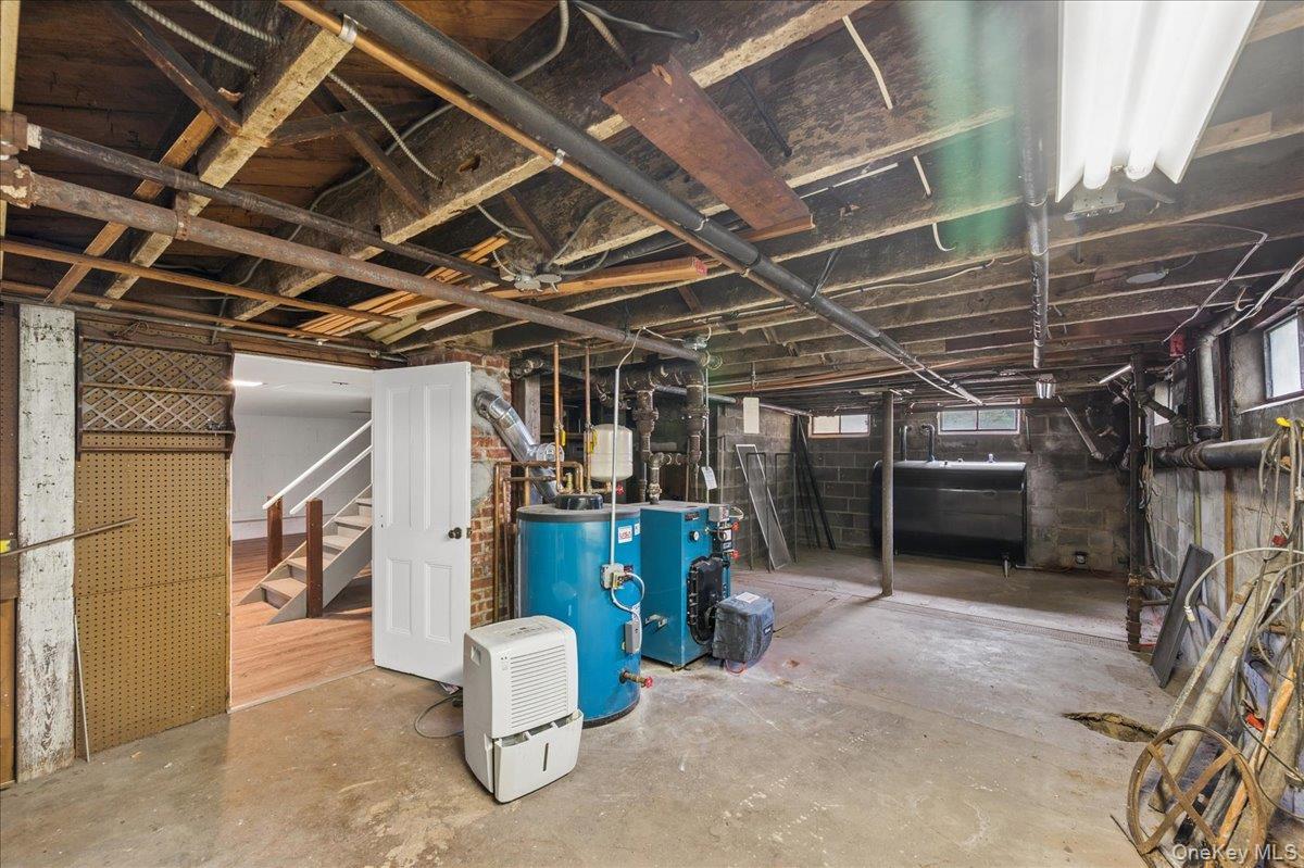 Single Family Washington Avenue Suffolk County, NY 11772, MLS-1048780-25