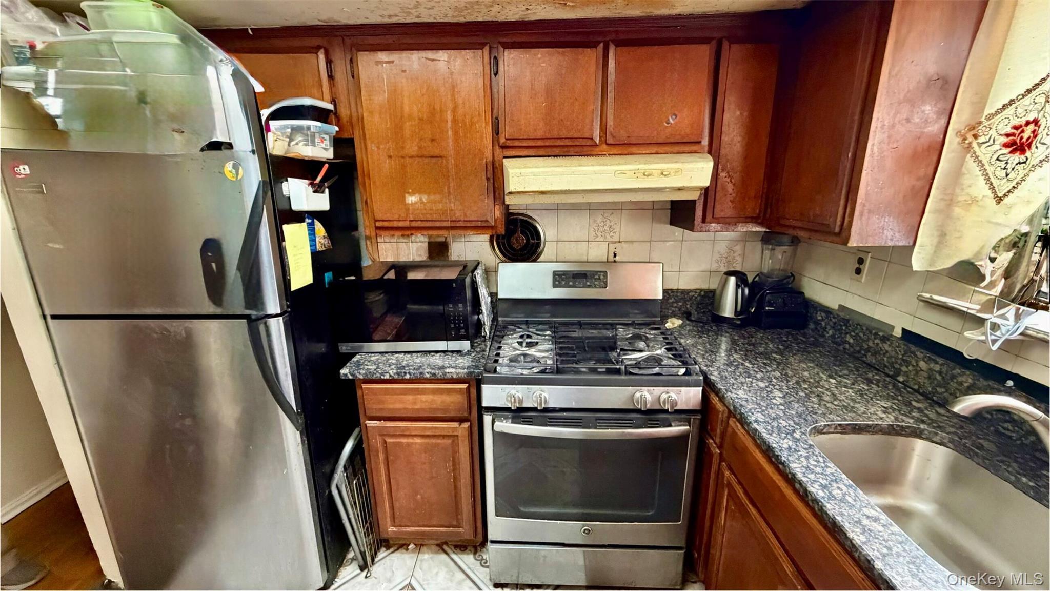 Single Family Lafayette Avenue  Bronx, NY 10473, MLS-1048781-3