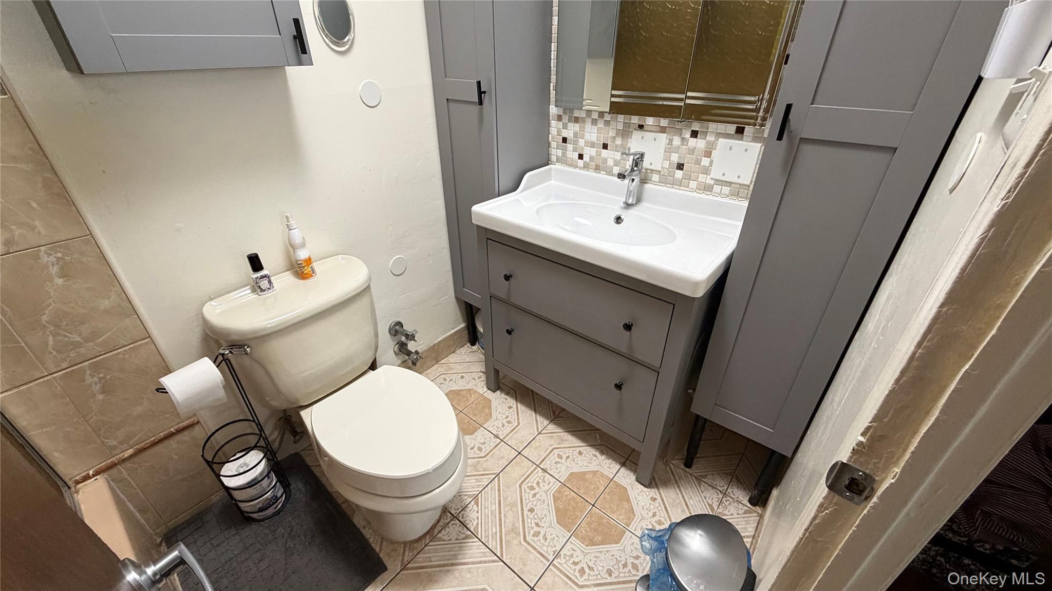 Single Family Lafayette Avenue  Bronx, NY 10473, MLS-1048781-5