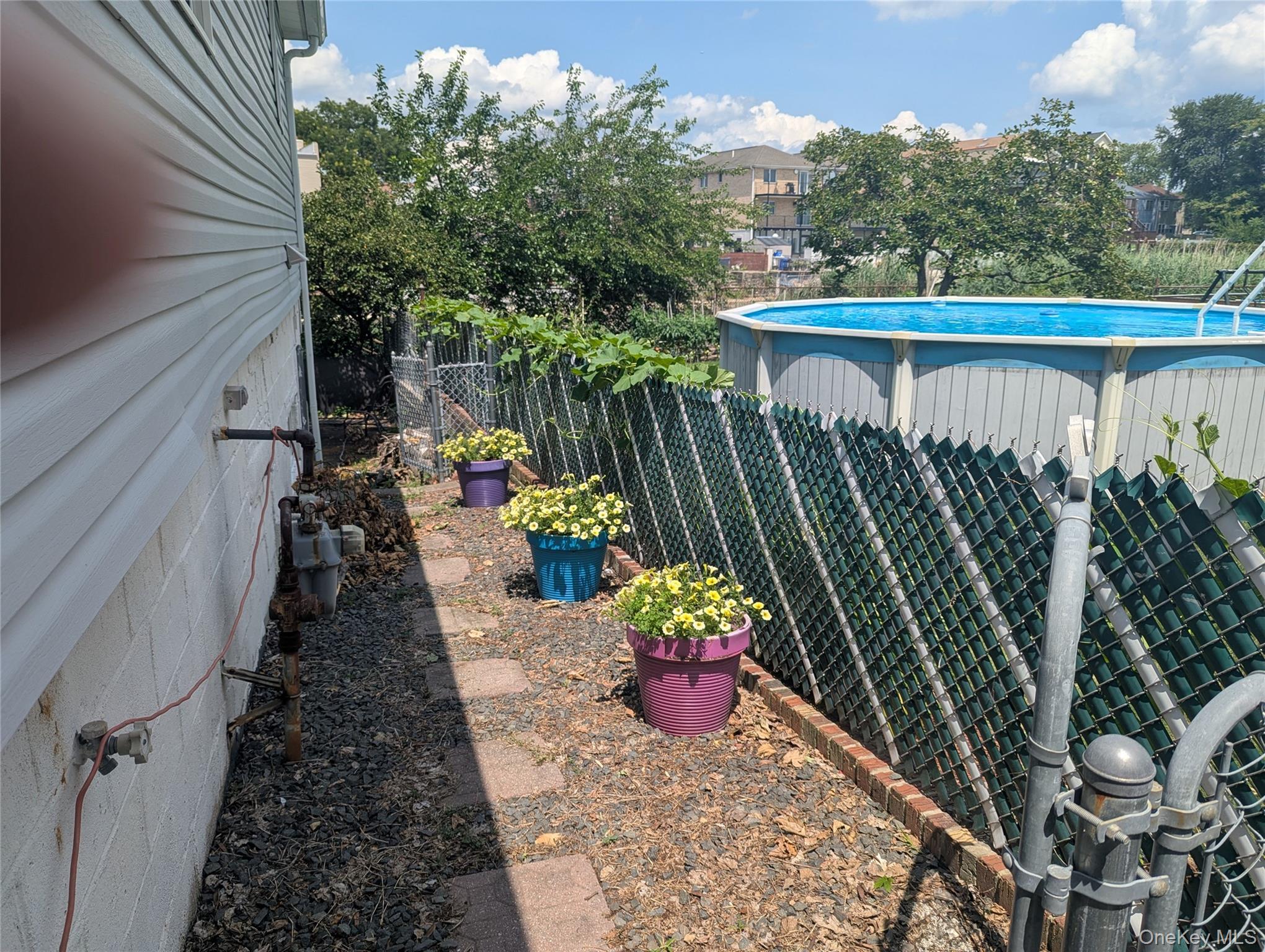 Single Family Radio Drive Bronx, NY 10465, MLS-1048792-13