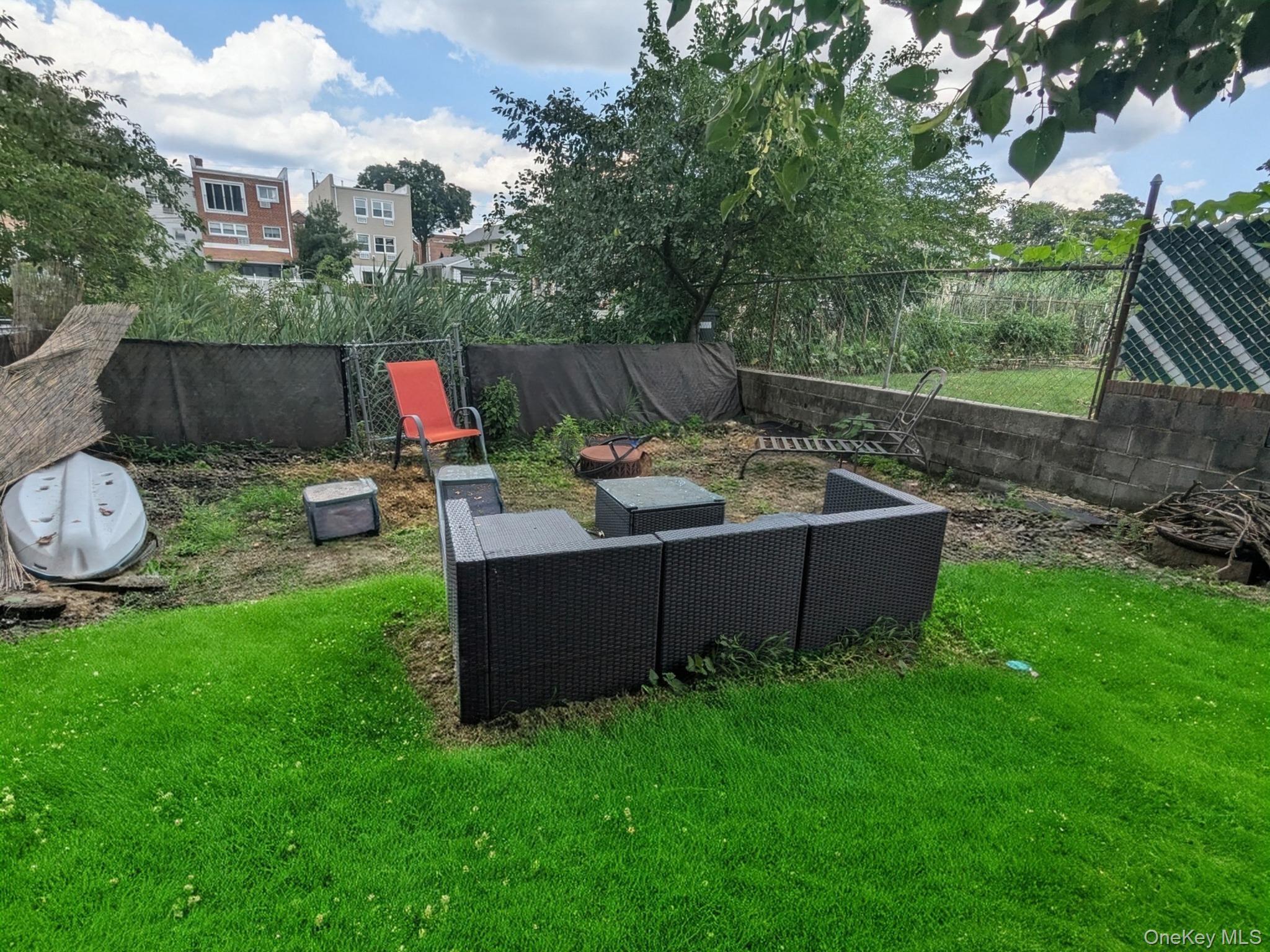 Single Family Radio Drive Bronx, NY 10465, MLS-1048792-2