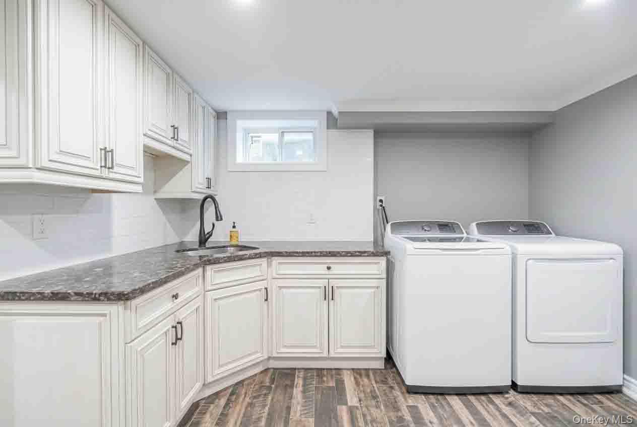Single Family Ike Place  Nassau County, NY 11598, MLS-1048827-23