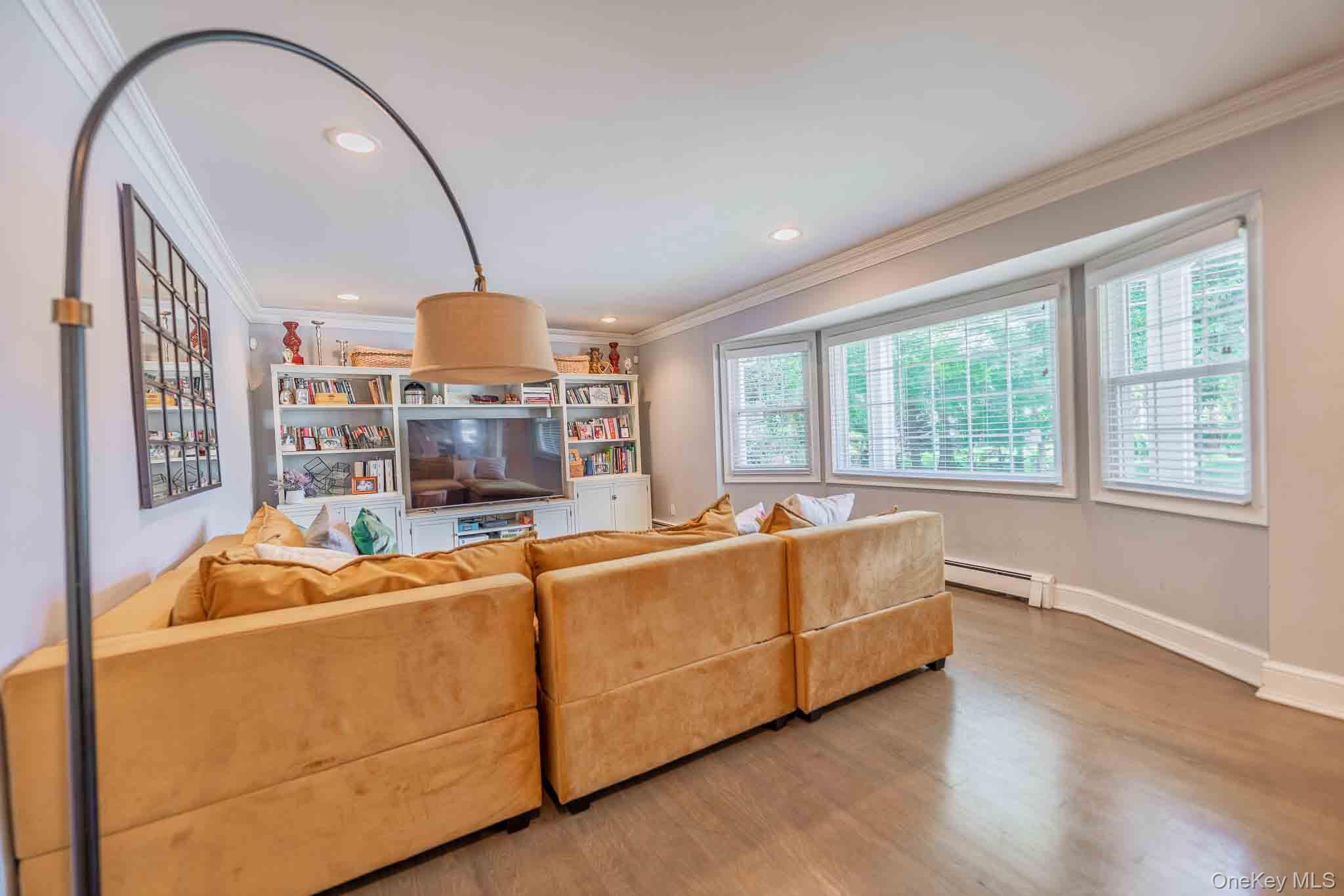 Single Family Ike Place  Nassau County, NY 11598, MLS-1048827-5