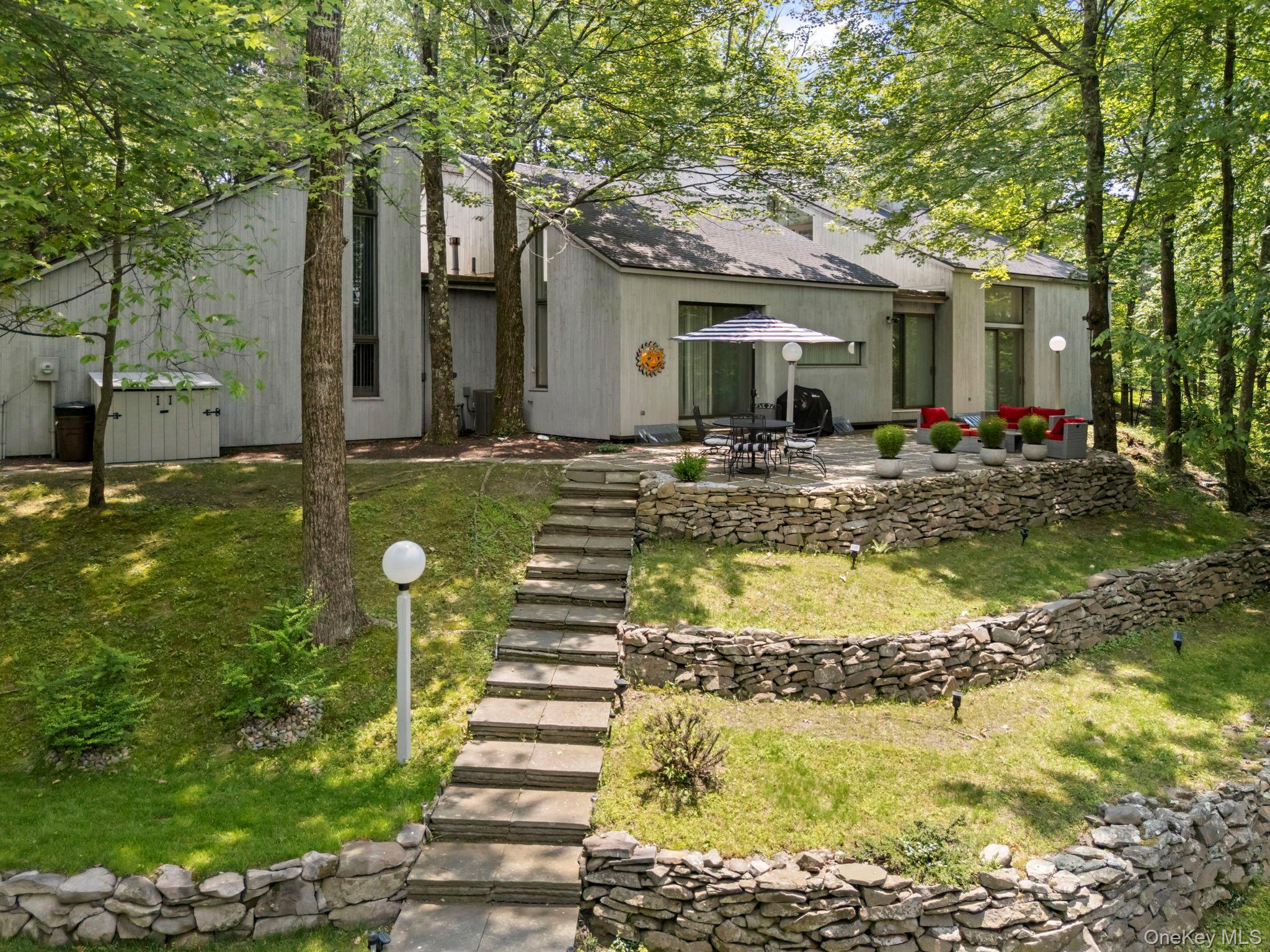 Single Family Lincoln Terrace Orange County, NY 10940, MLS-1048837-46