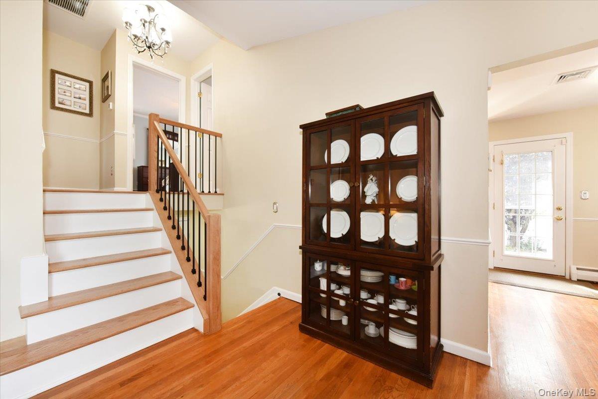 Single Family Linden Street Nassau County, NY 11762, MLS-1048870-20
