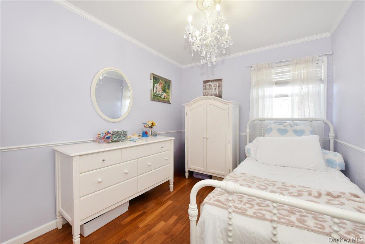 Single Family Linden Street Nassau County, NY 11762, MLS-1048870-24