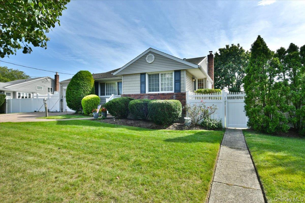 Single Family Linden Street Nassau County, NY 11762, MLS-1048870-4