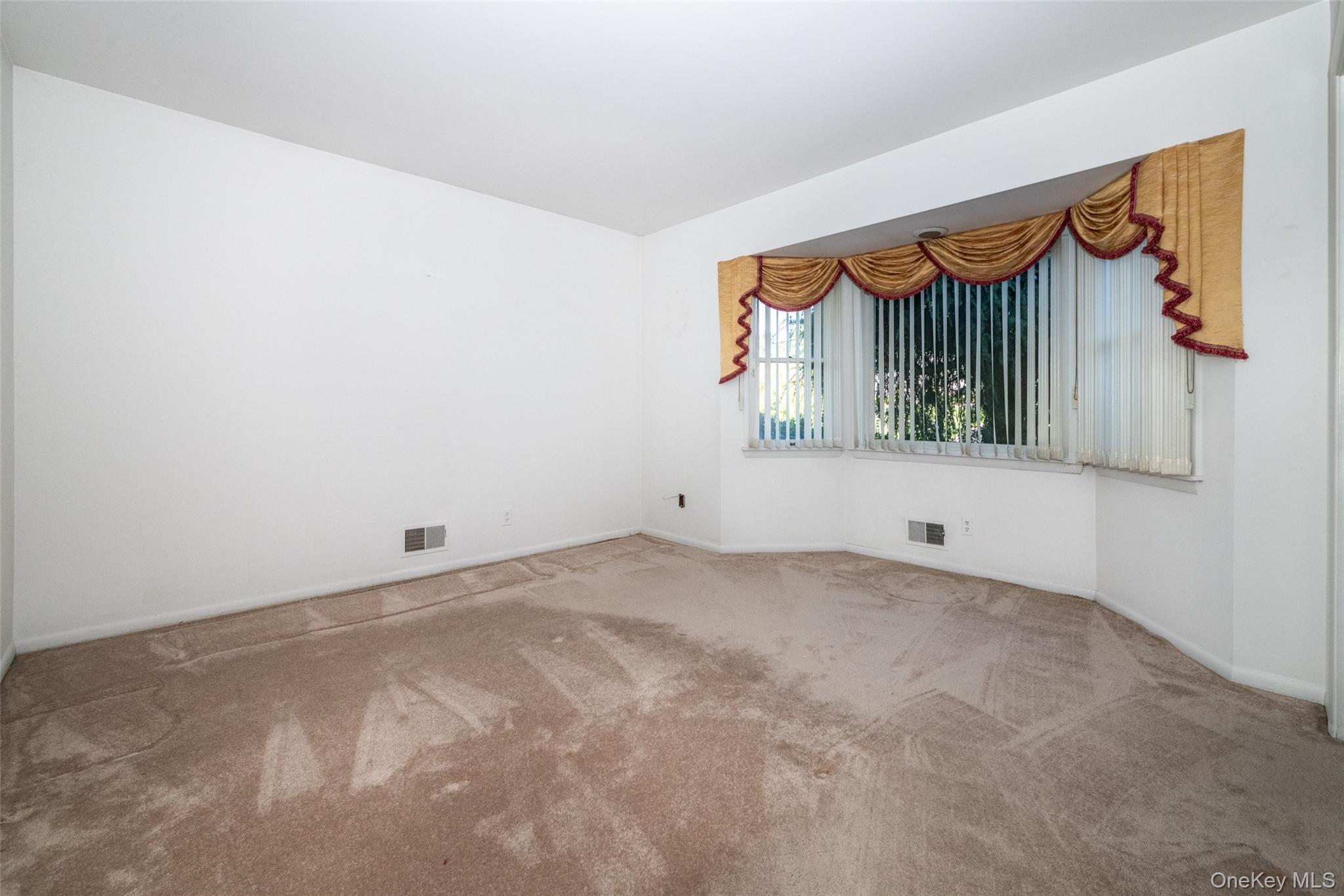 Single Family Kensington Oval  Westchester County, NY 10805, MLS-1048871-21