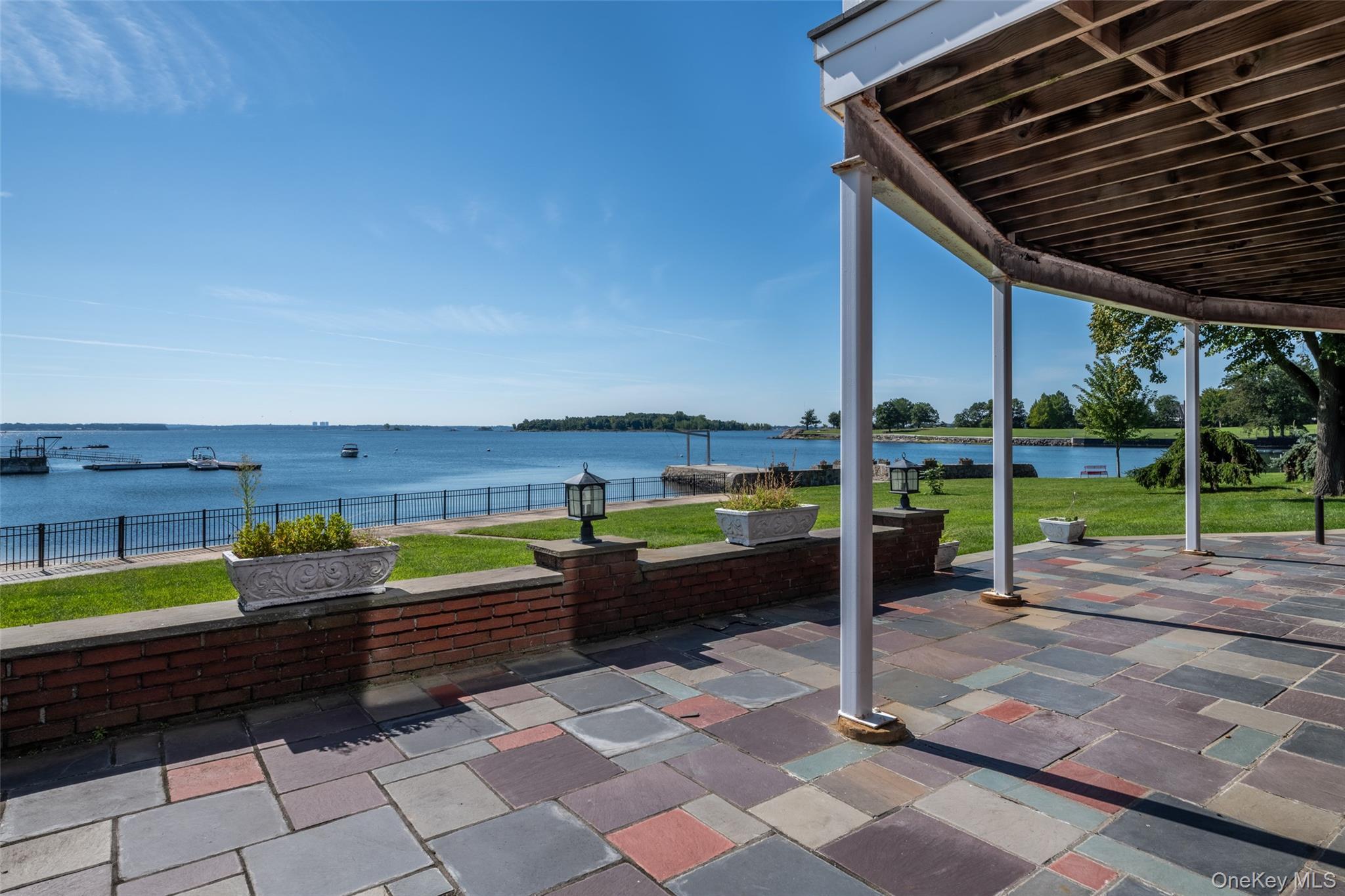 Single Family Kensington Oval  Westchester County, NY 10805, MLS-1048871-35