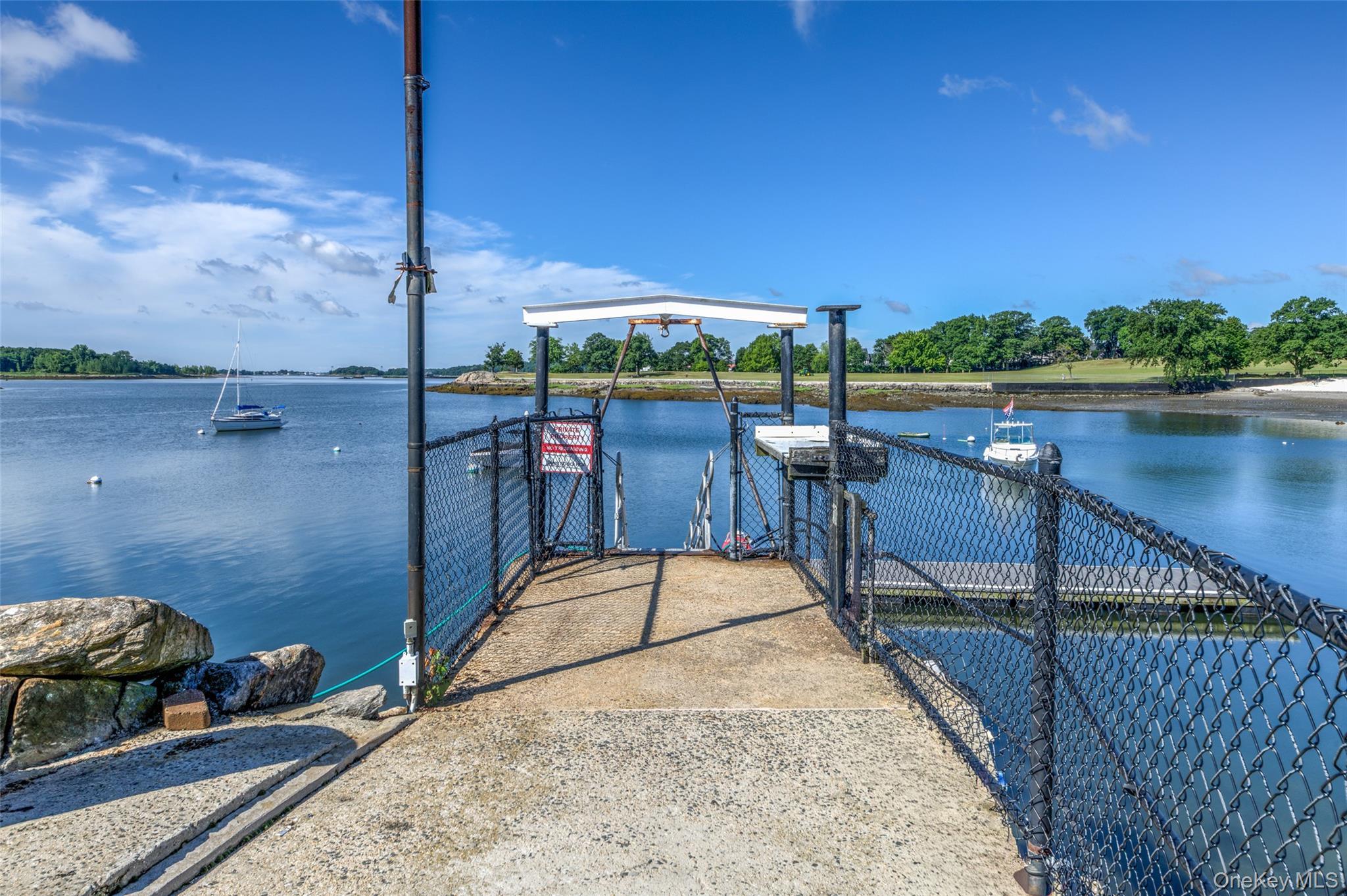 Single Family Kensington Oval  Westchester County, NY 10805, MLS-1048871-45