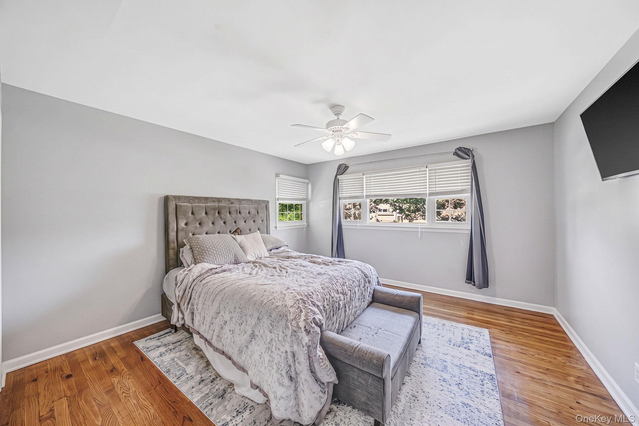 Single Family Otsego Place  Suffolk County, NY 11725, MLS-1048882-16