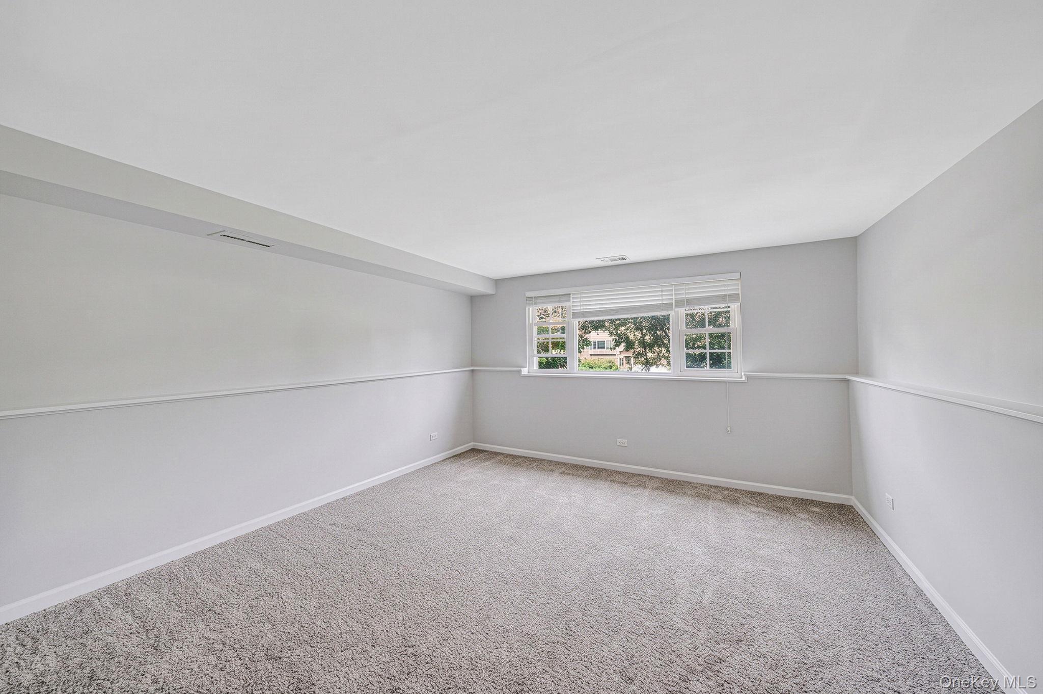 Single Family Otsego Place  Suffolk County, NY 11725, MLS-1048882-18