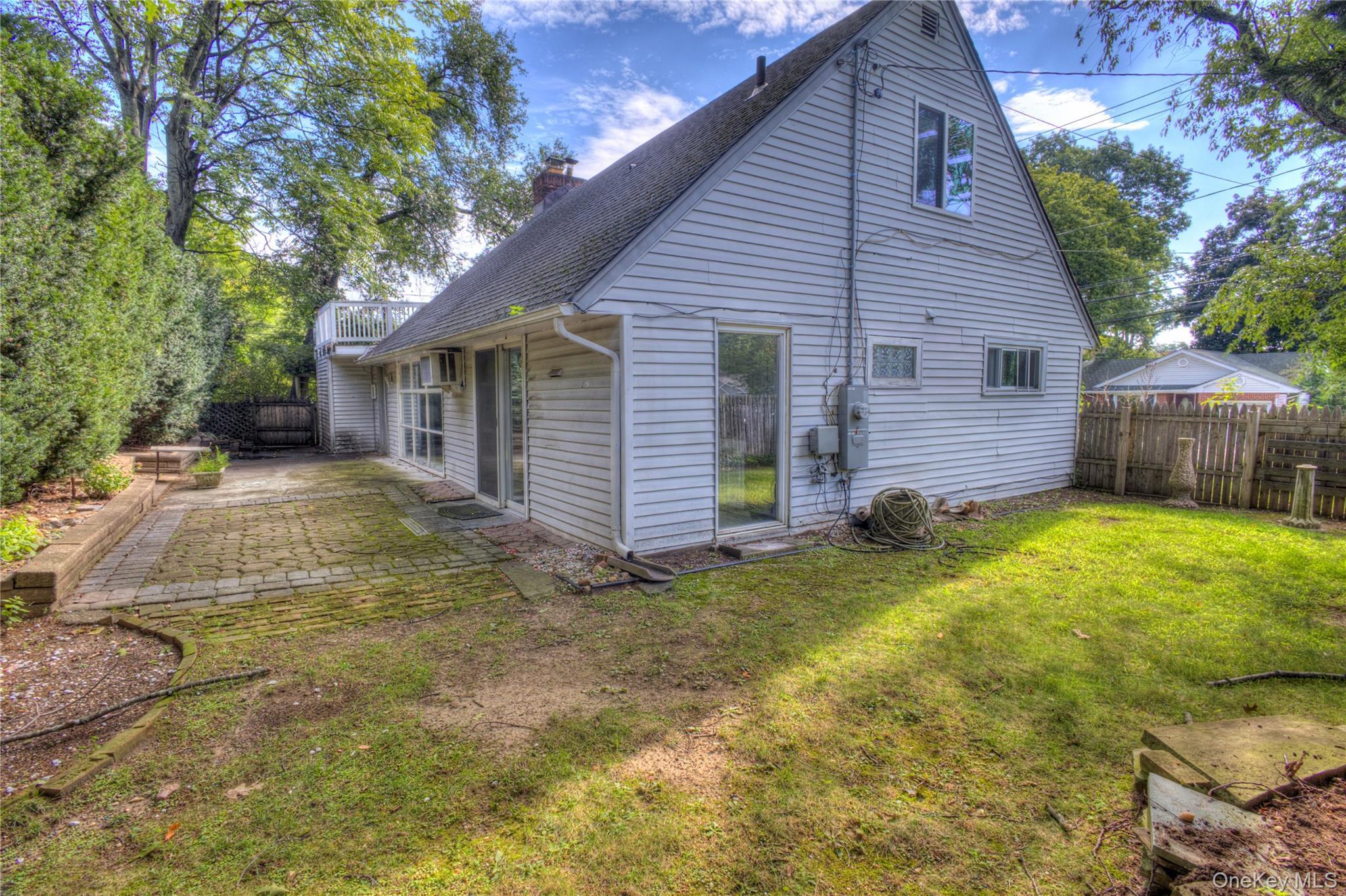Single Family Radcliff Avenue  Nassau County, NY 11050, MLS-1048894-33