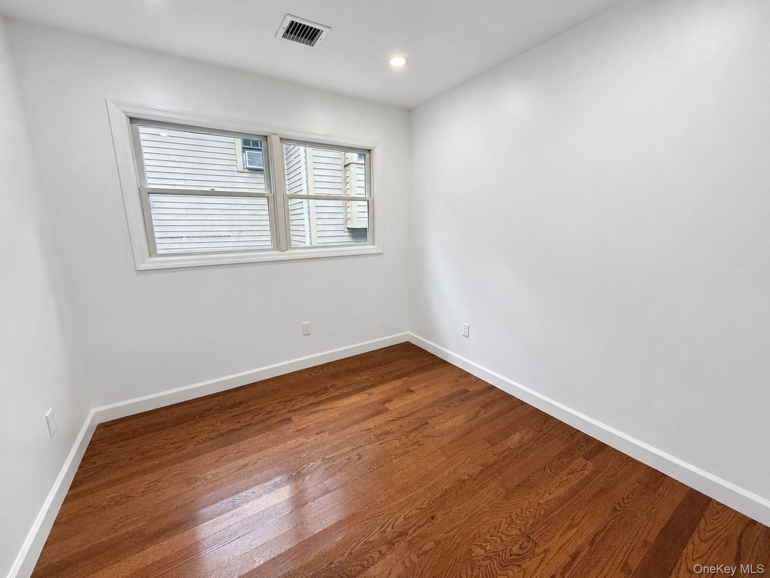 Single Family Ocean Avenue Suffolk County, NY 11768, MLS-1048899-12