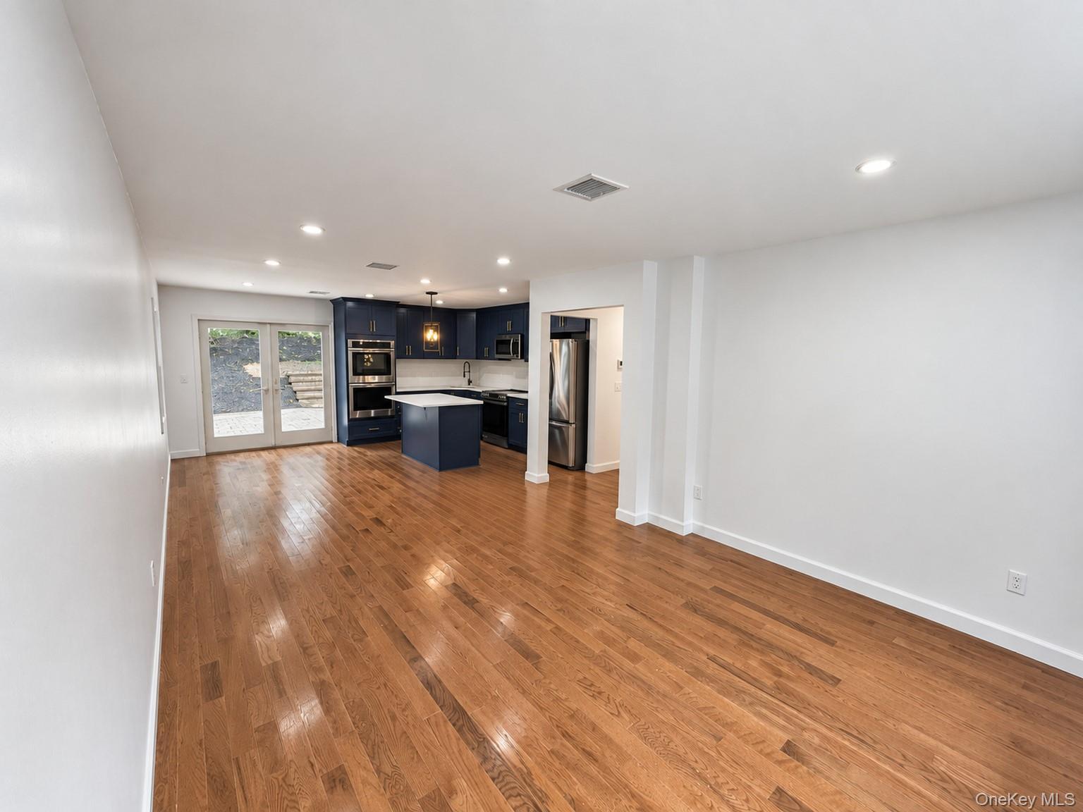 Single Family Ocean Avenue Suffolk County, NY 11768, MLS-1048899-6