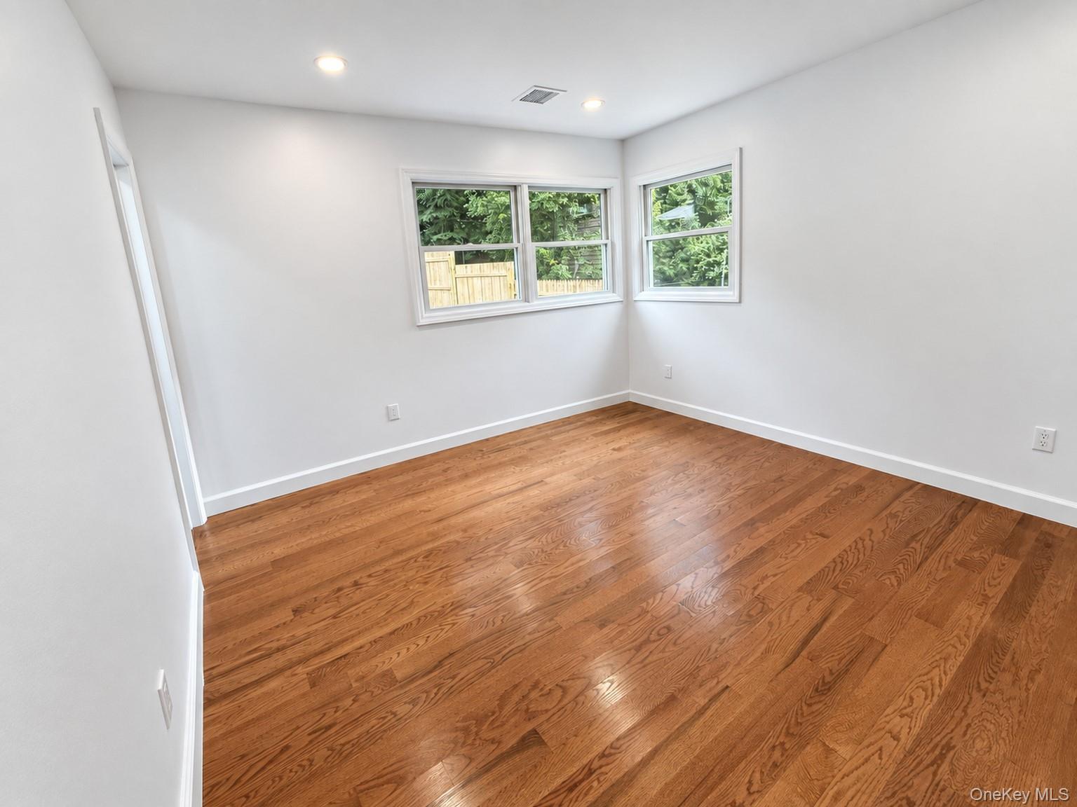 Single Family Ocean Avenue Suffolk County, NY 11768, MLS-1048899-8
