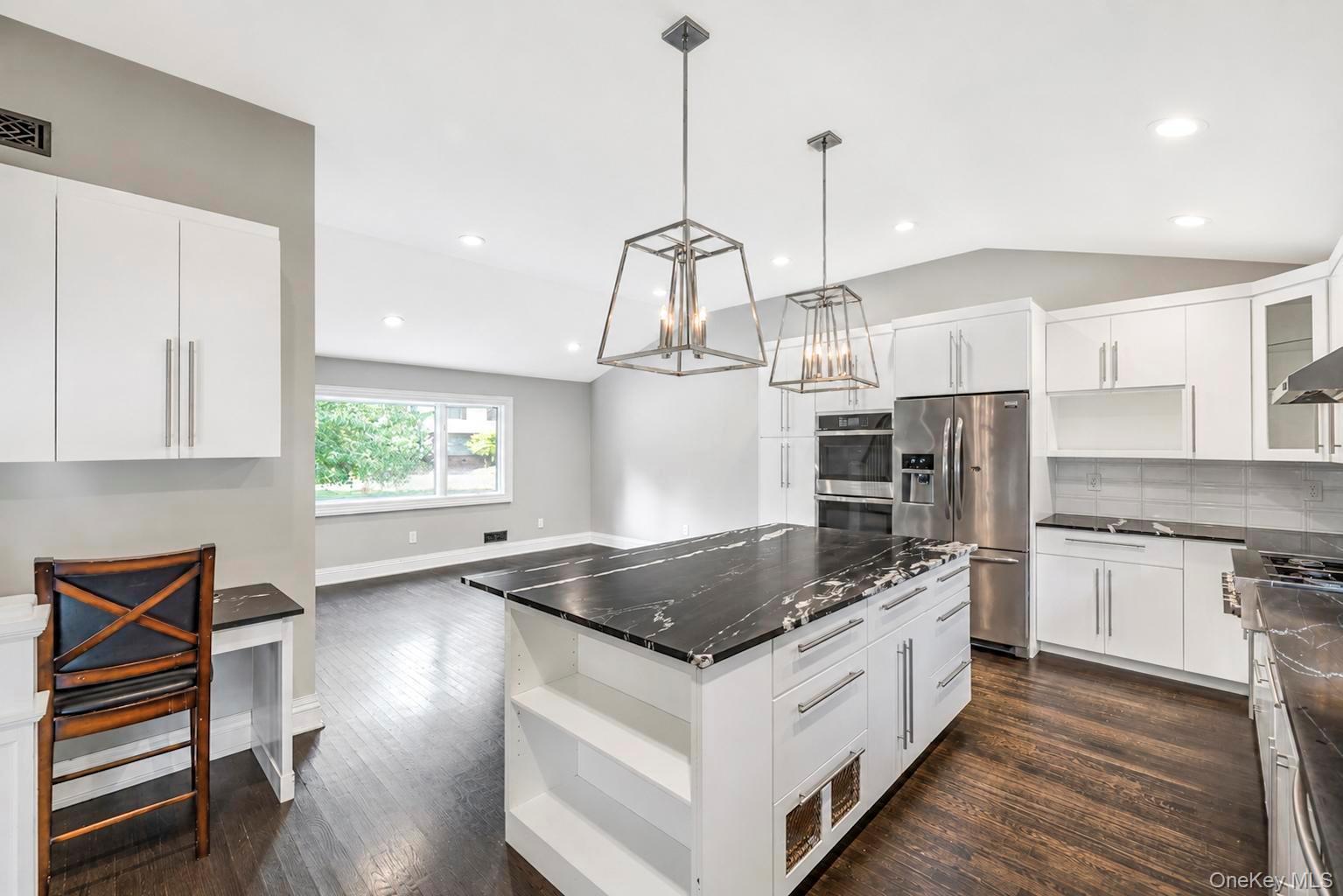 Single Family Catherwood Crescent Suffolk County, NY 11747, MLS-1048912-10