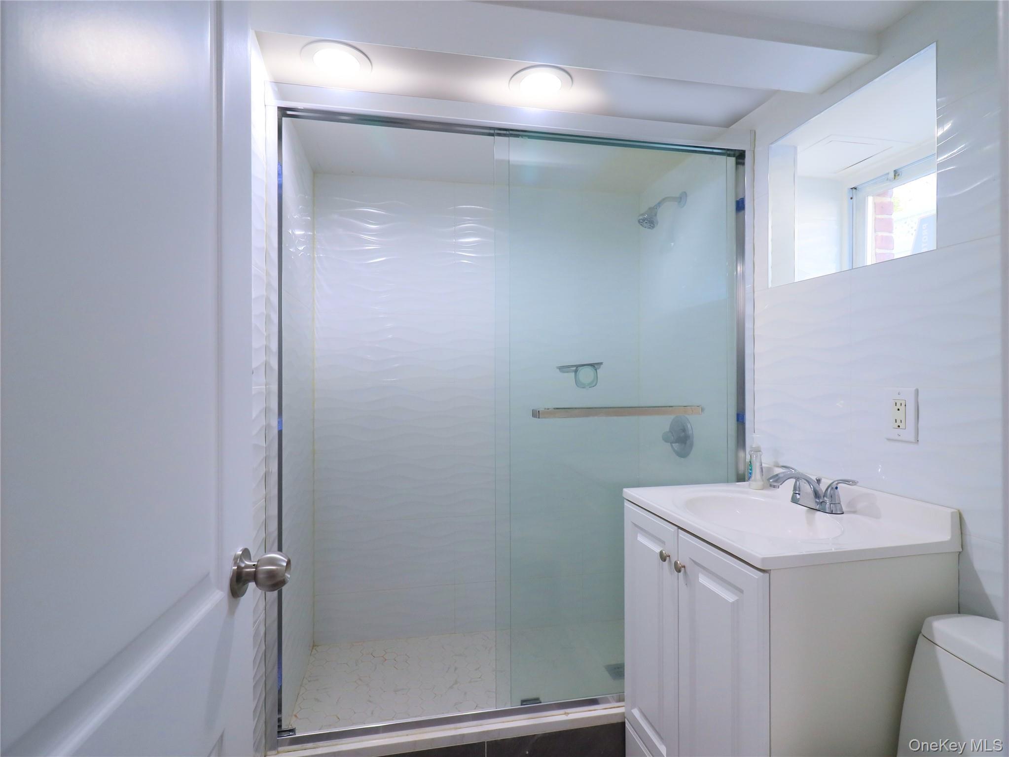 Single Family 191st Street Queens, NY 11358, MLS-1048940-15