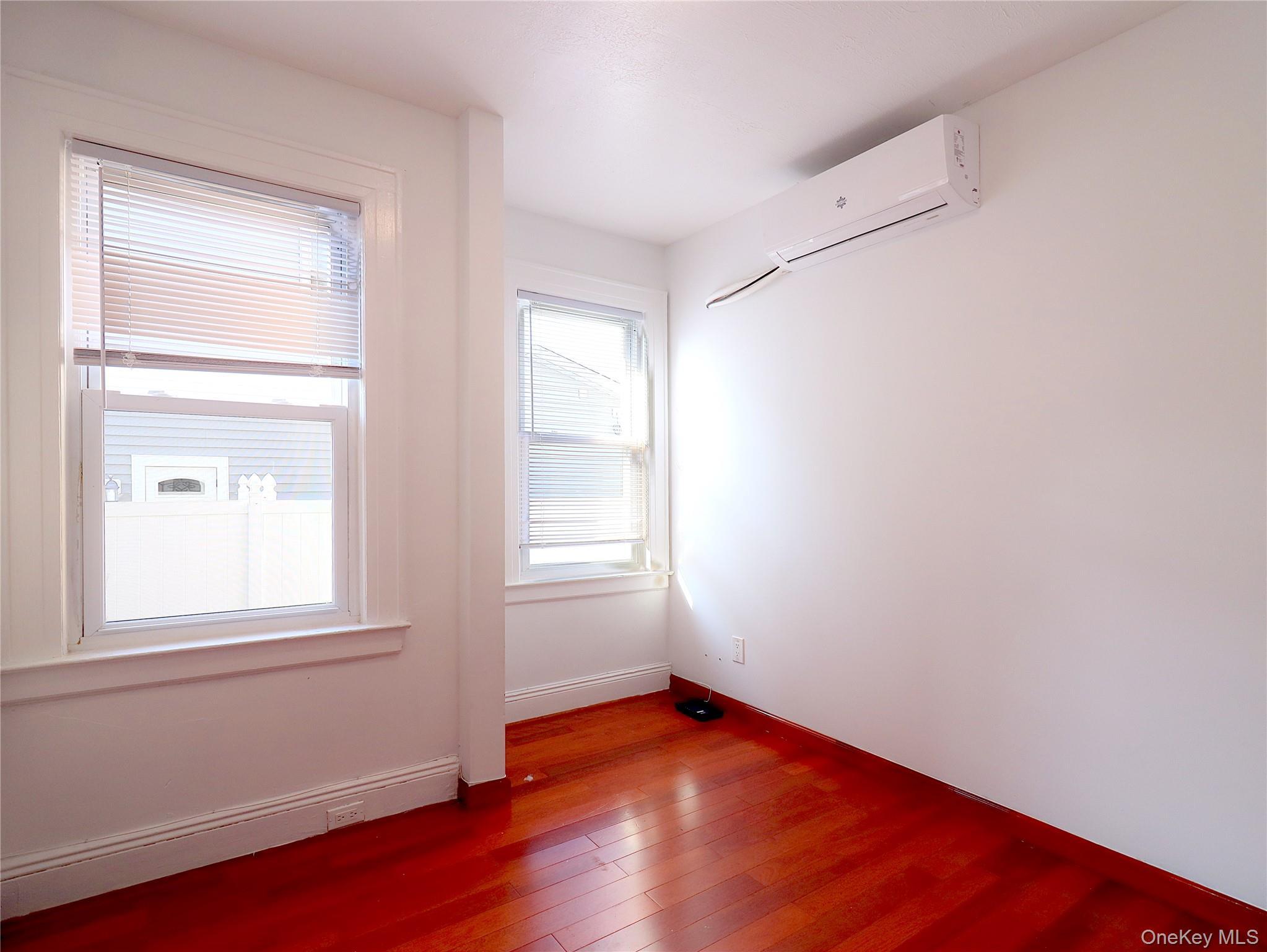 Single Family 191st Street Queens, NY 11358, MLS-1048940-20