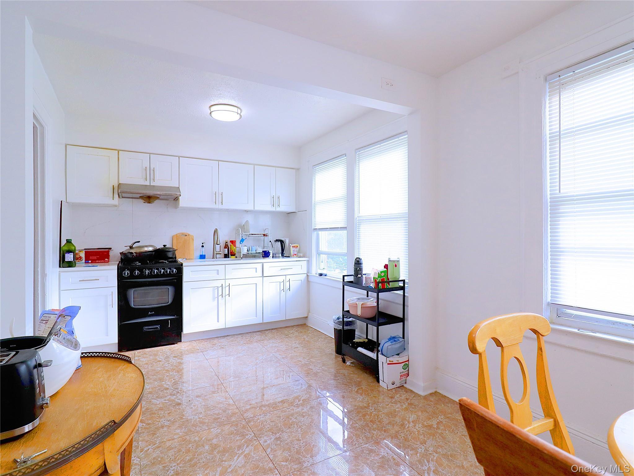 Single Family 191st Street Queens, NY 11358, MLS-1048940-23