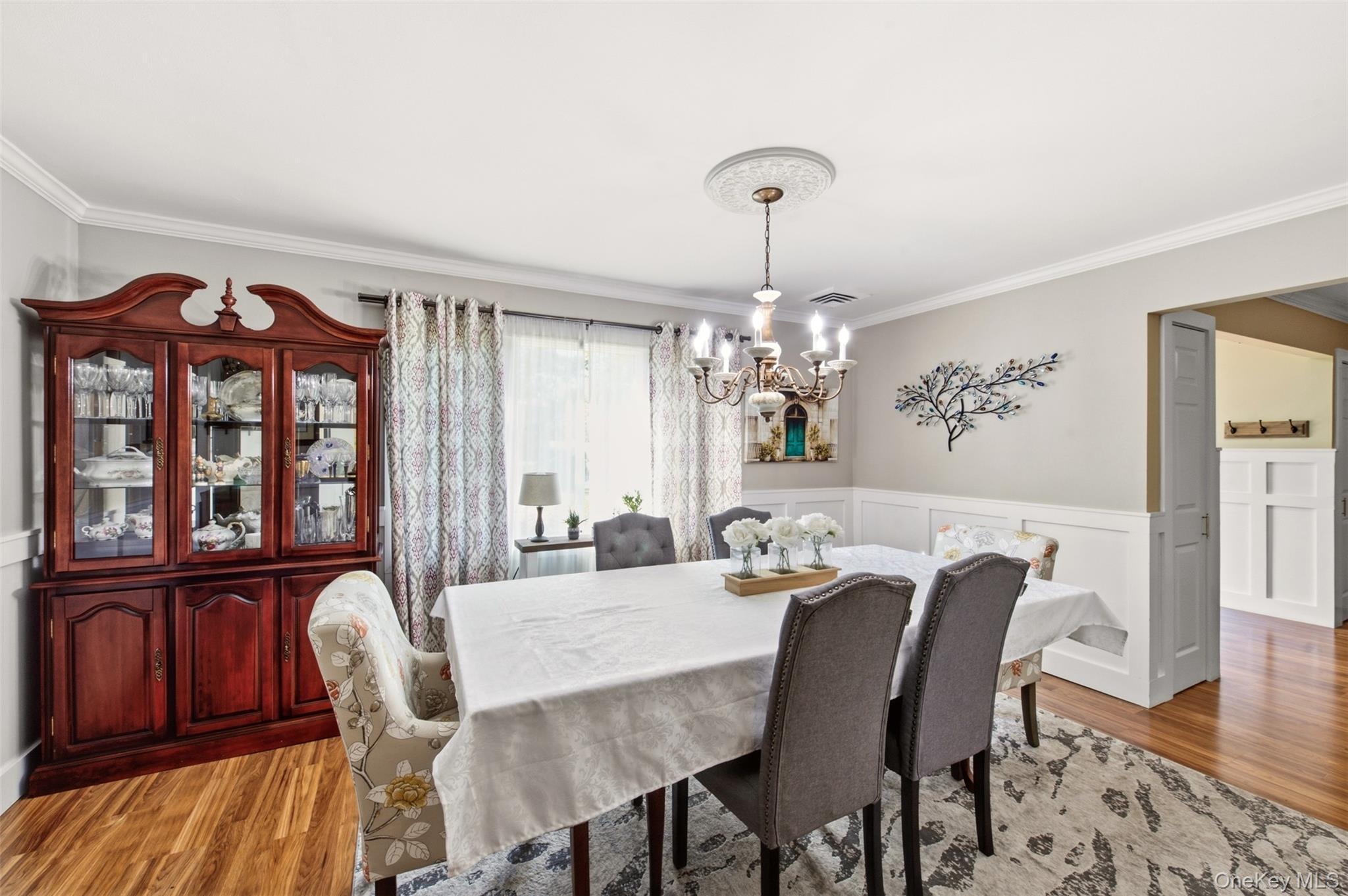 Single Family White Cliff Lane Suffolk County, NY 11767, MLS-1048941-11
