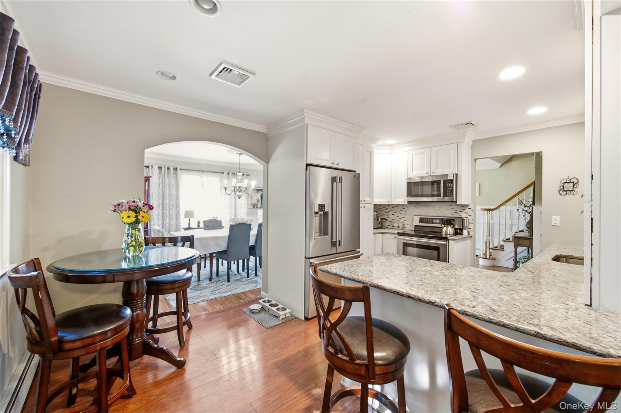Single Family White Cliff Lane Suffolk County, NY 11767, MLS-1048941-12