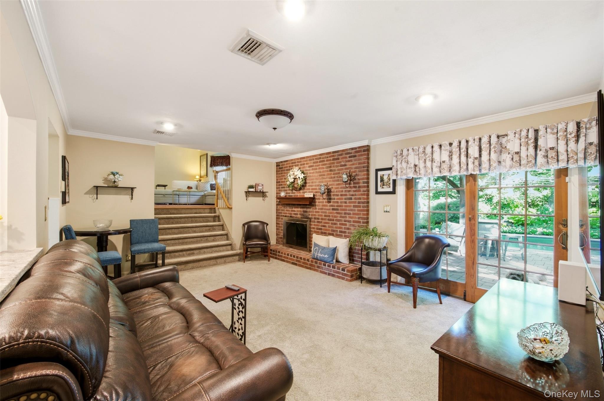 Single Family White Cliff Lane Suffolk County, NY 11767, MLS-1048941-19