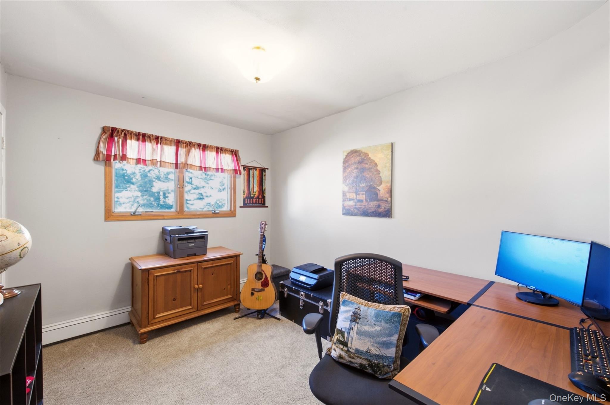 Single Family White Cliff Lane Suffolk County, NY 11767, MLS-1048941-30