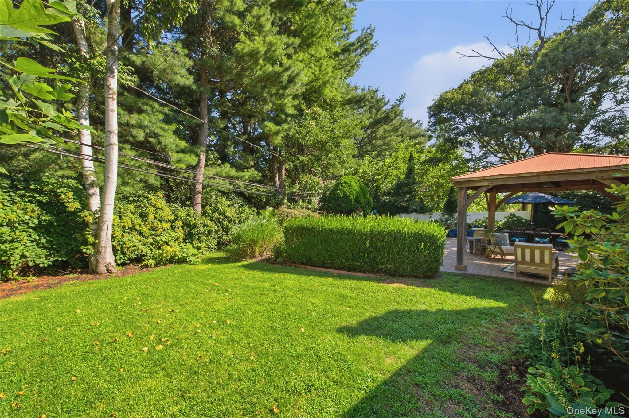 Single Family White Cliff Lane Suffolk County, NY 11767, MLS-1048941-40