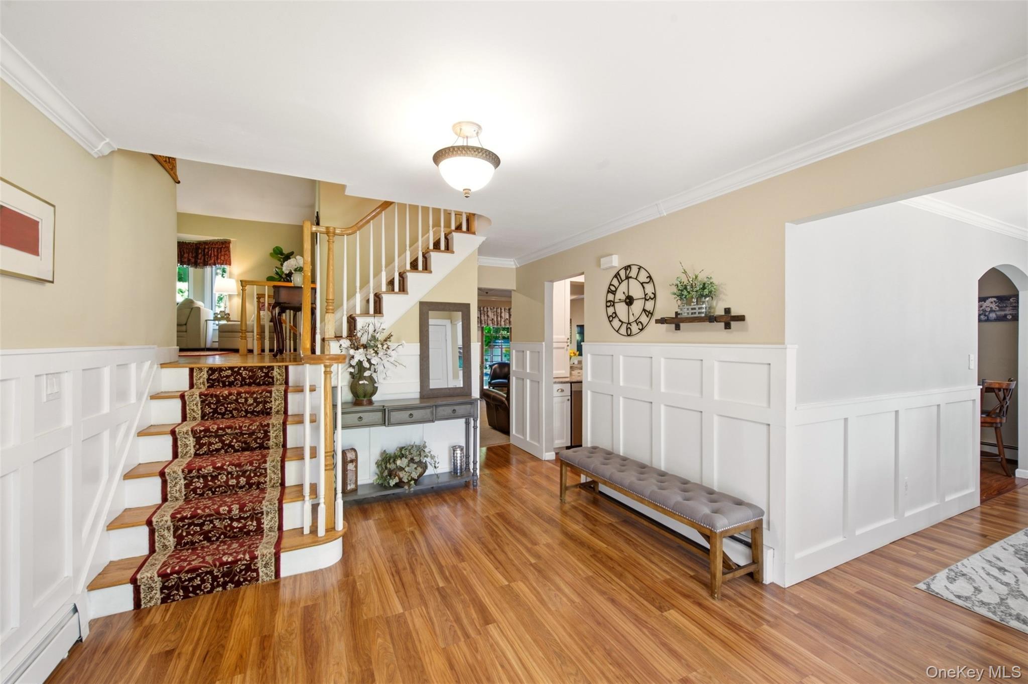 Single Family White Cliff Lane Suffolk County, NY 11767, MLS-1048941-6