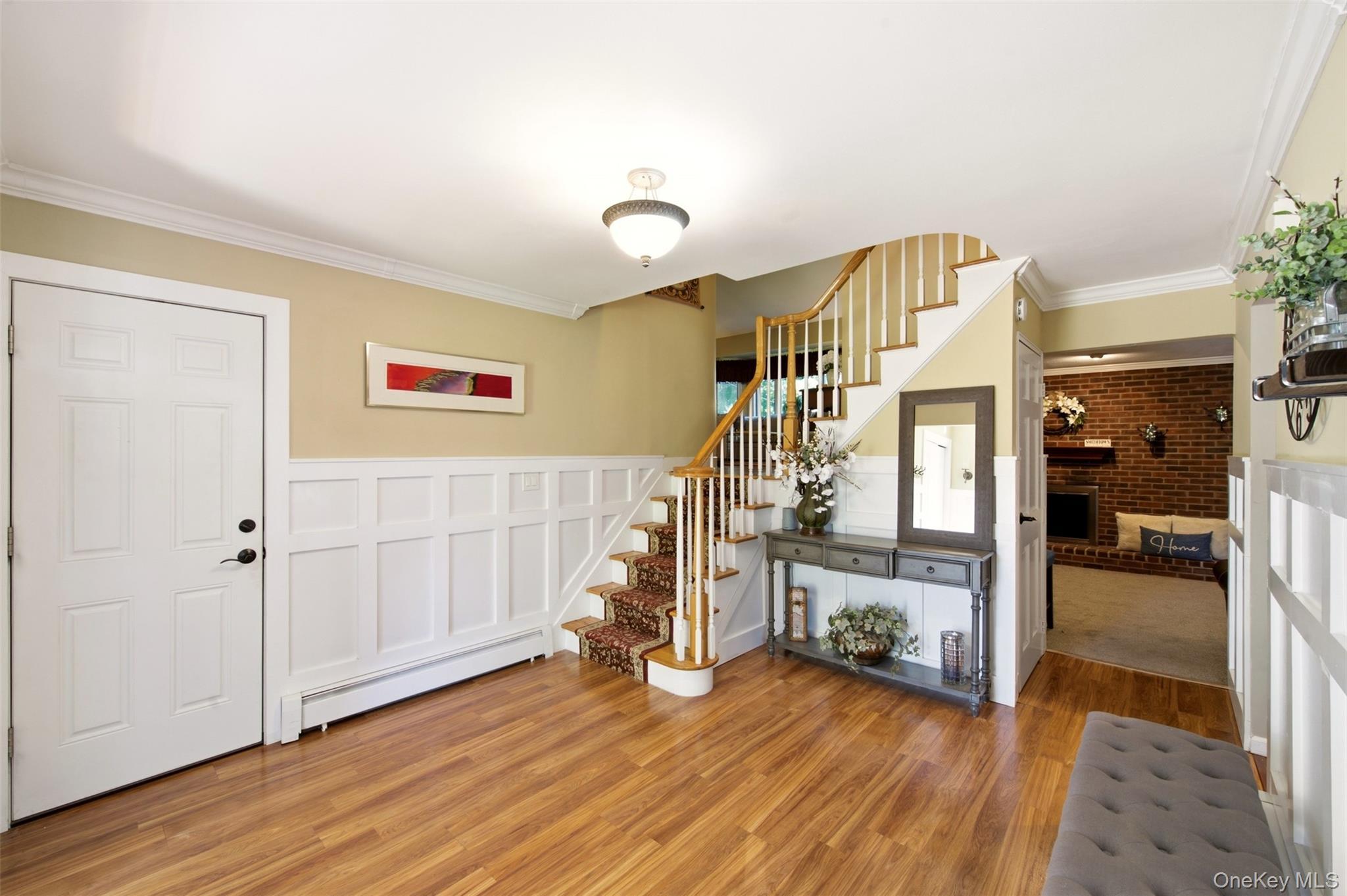 Single Family White Cliff Lane Suffolk County, NY 11767, MLS-1048941-7