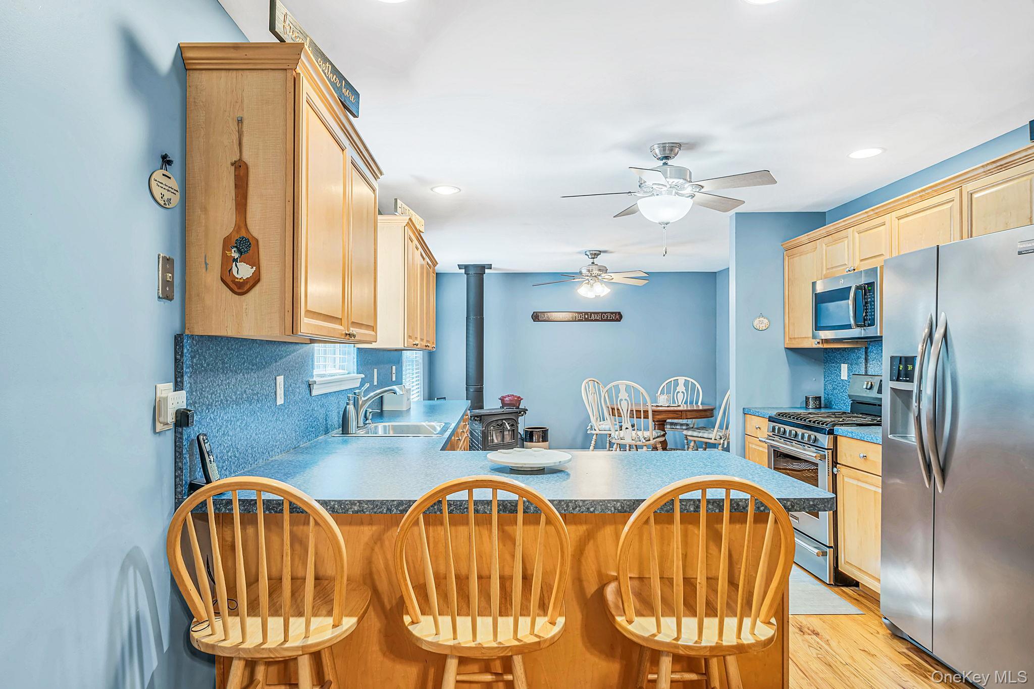 Single Family Sommerset Drive  Suffolk County, NY 11980, MLS-1048955-17