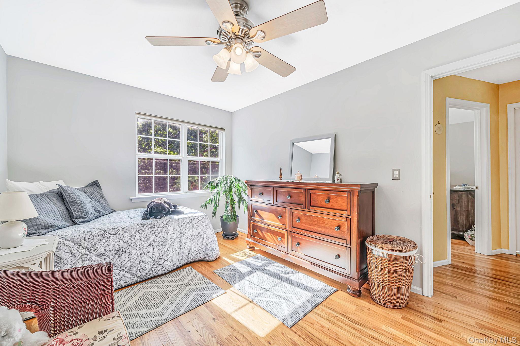 Single Family Sommerset Drive  Suffolk County, NY 11980, MLS-1048955-26