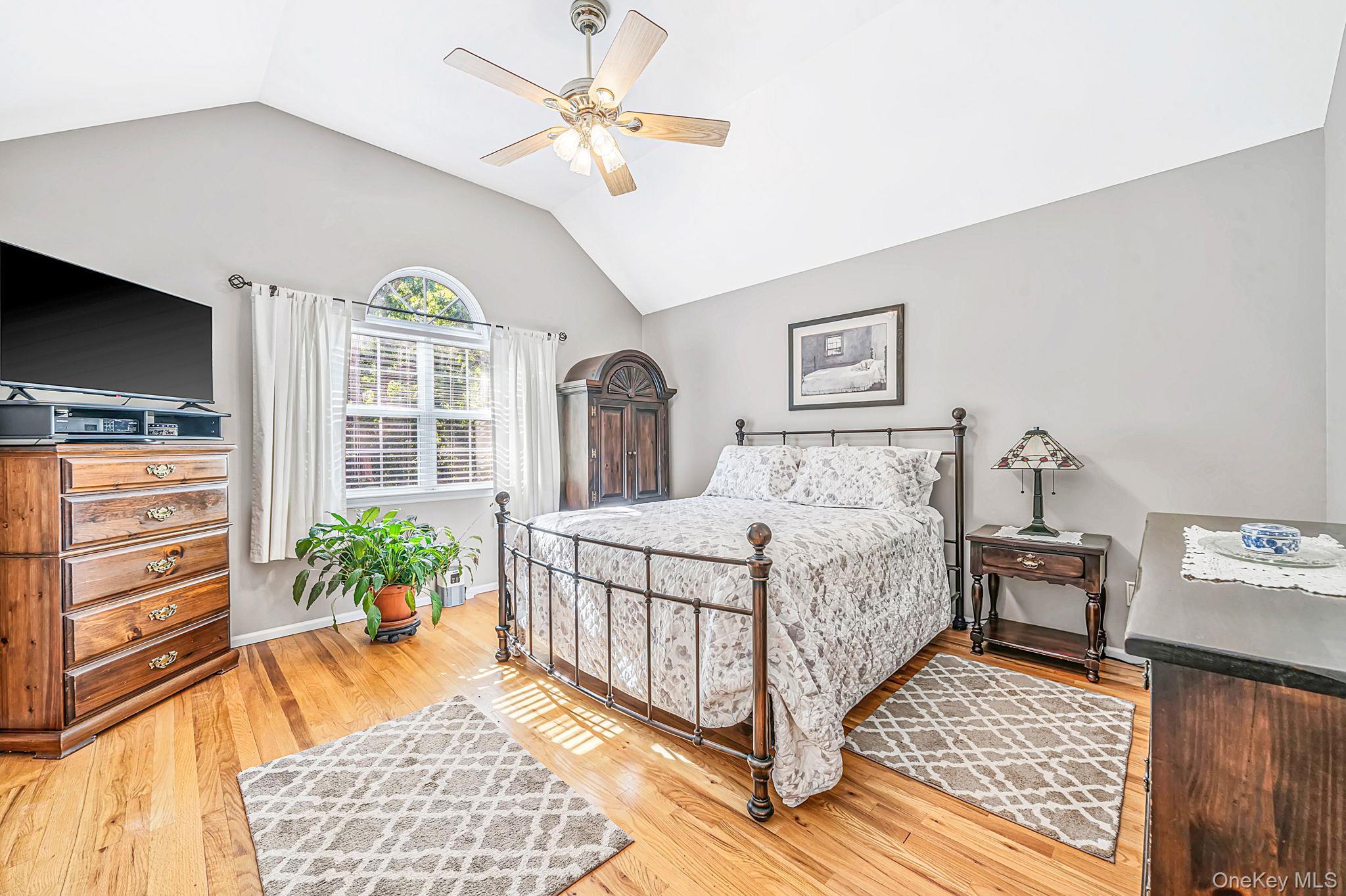 Single Family Sommerset Drive  Suffolk County, NY 11980, MLS-1048955-27