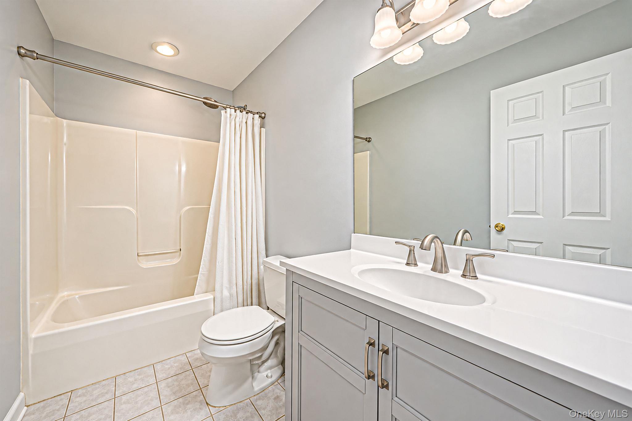 Single Family Sommerset Drive  Suffolk County, NY 11980, MLS-1048955-28