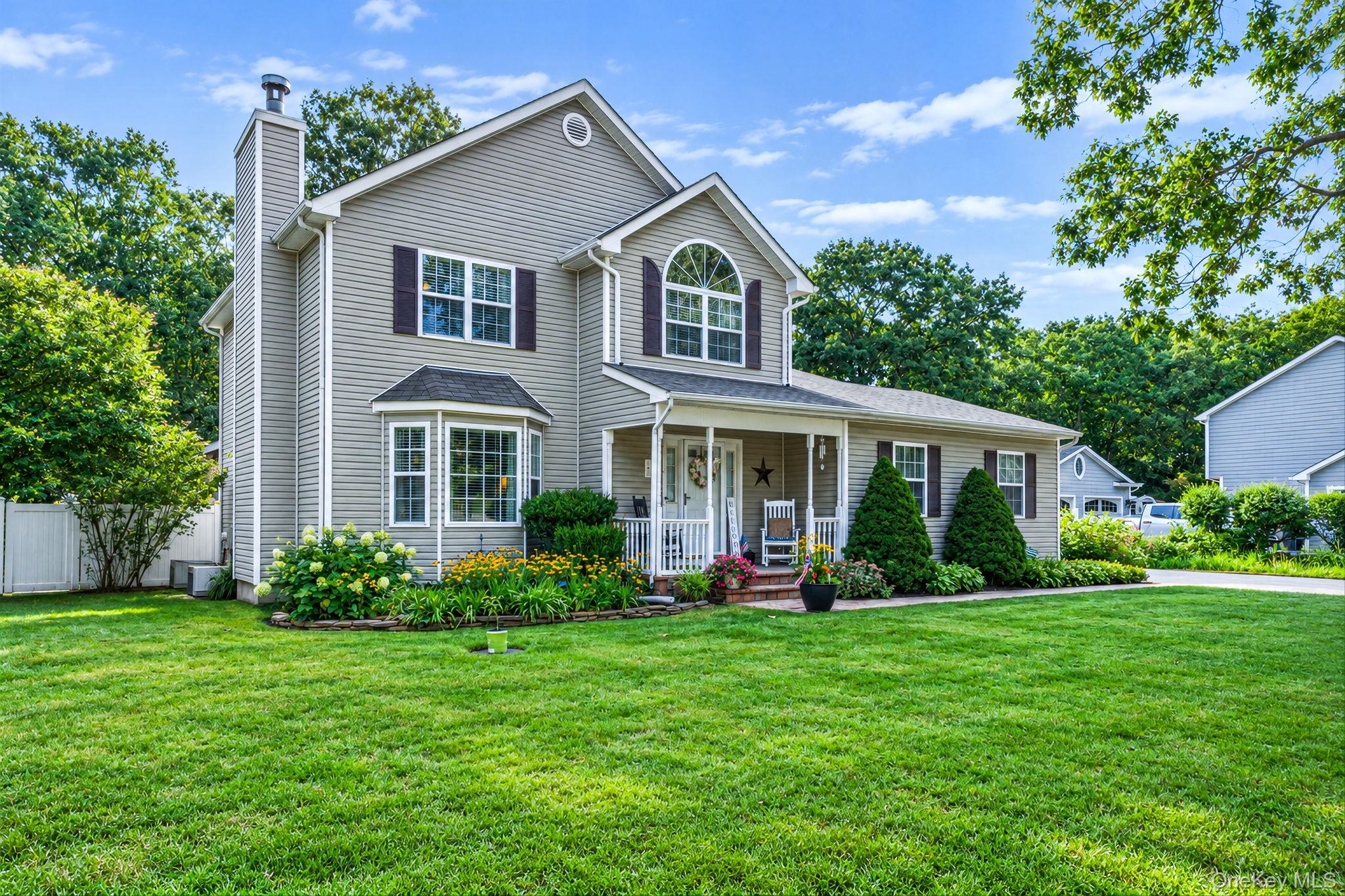 Single Family Sommerset Drive  Suffolk County, NY 11980, MLS-1048955-3