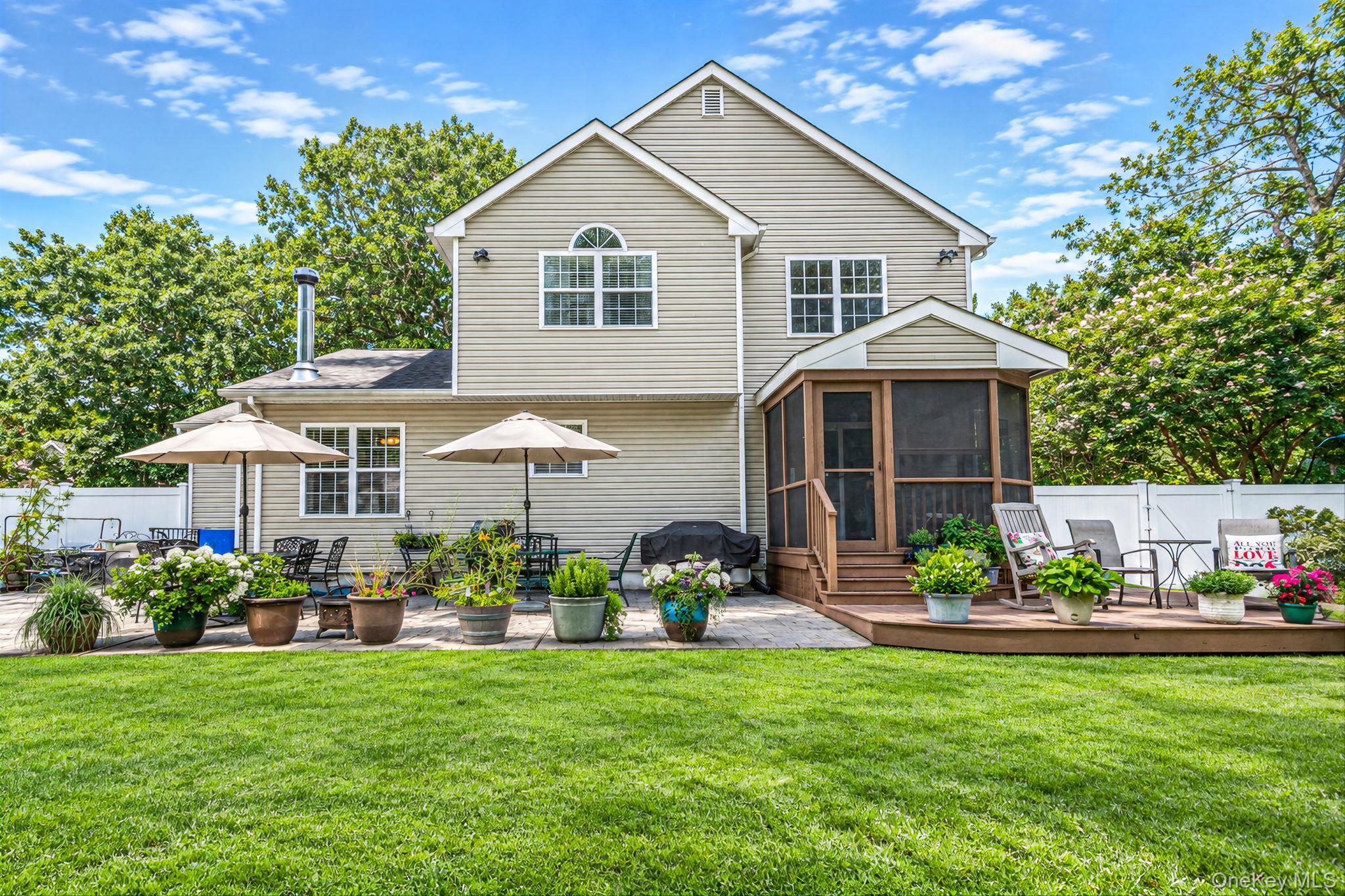 Single Family Sommerset Drive  Suffolk County, NY 11980, MLS-1048955-37