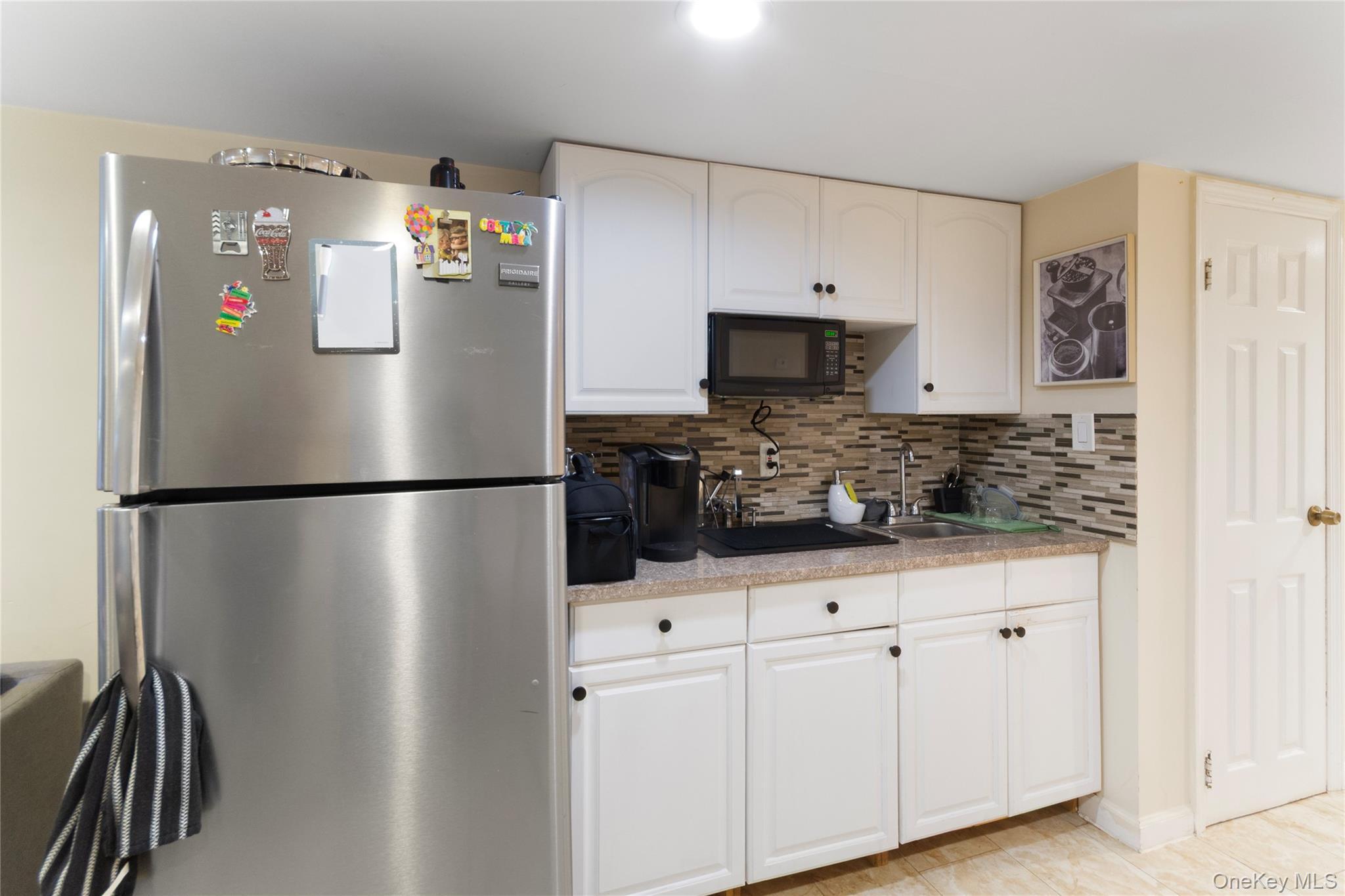 Single Family Lincoln Avenue  Suffolk County, NY 11741, MLS-1048957-18