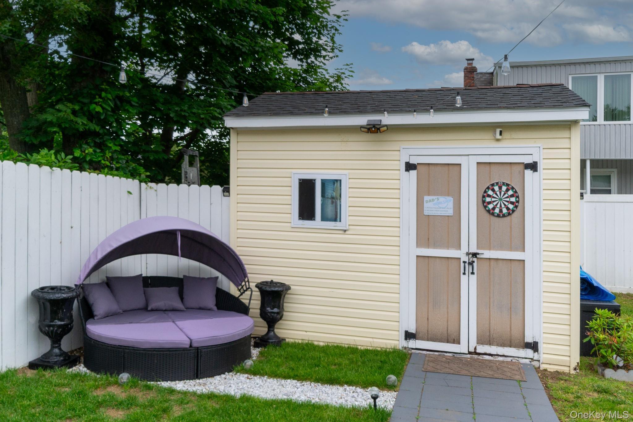 Single Family Lincoln Avenue  Suffolk County, NY 11741, MLS-1048957-27