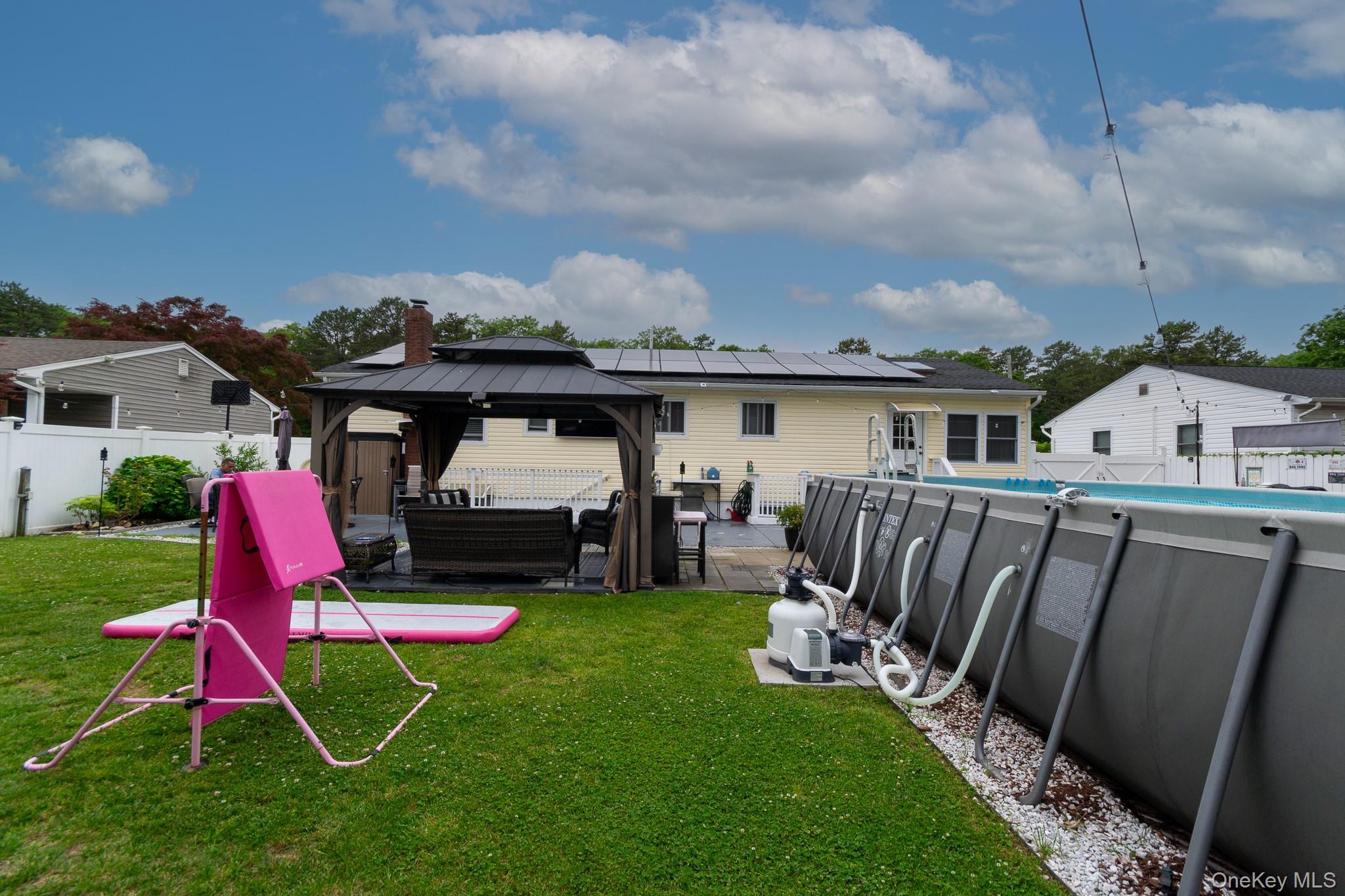 Single Family Lincoln Avenue  Suffolk County, NY 11741, MLS-1048957-28