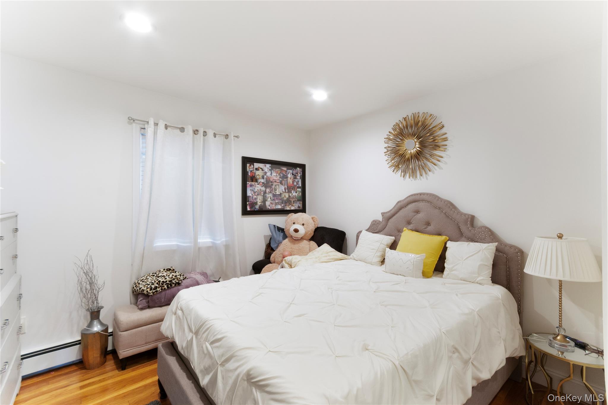 Single Family Lincoln Avenue  Suffolk County, NY 11741, MLS-1048957-8