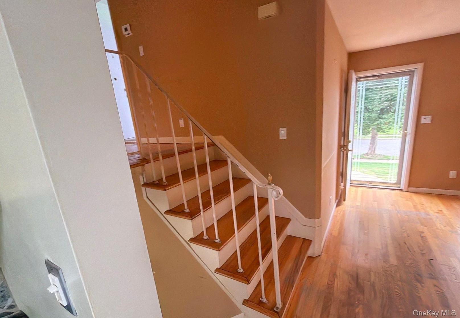 Single Family Eagle Lane Nassau County, NY 11735, MLS-1048962-10