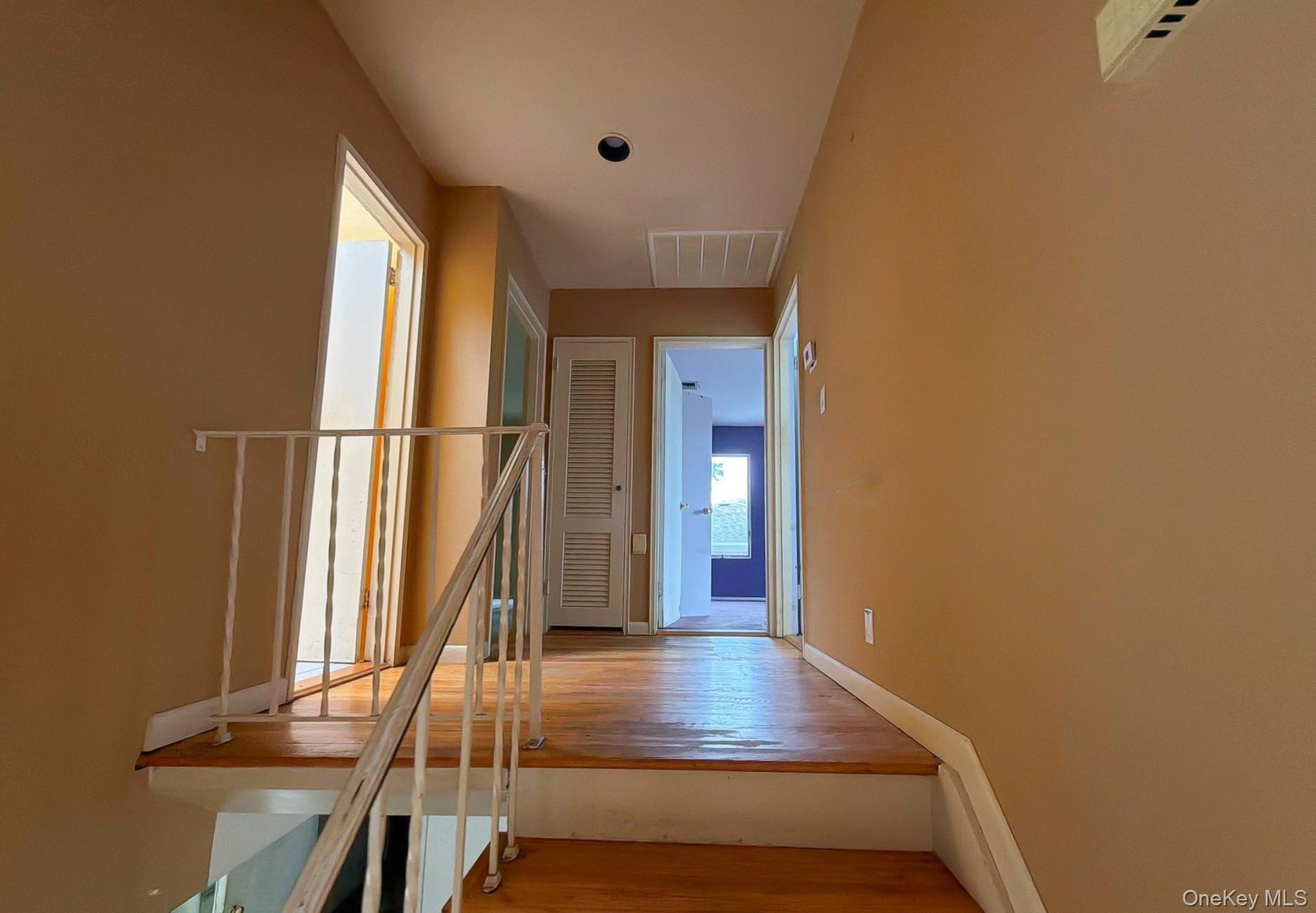 Single Family Eagle Lane Nassau County, NY 11735, MLS-1048962-11