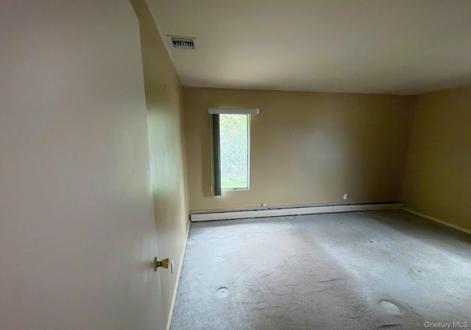 Single Family Eagle Lane Nassau County, NY 11735, MLS-1048962-13