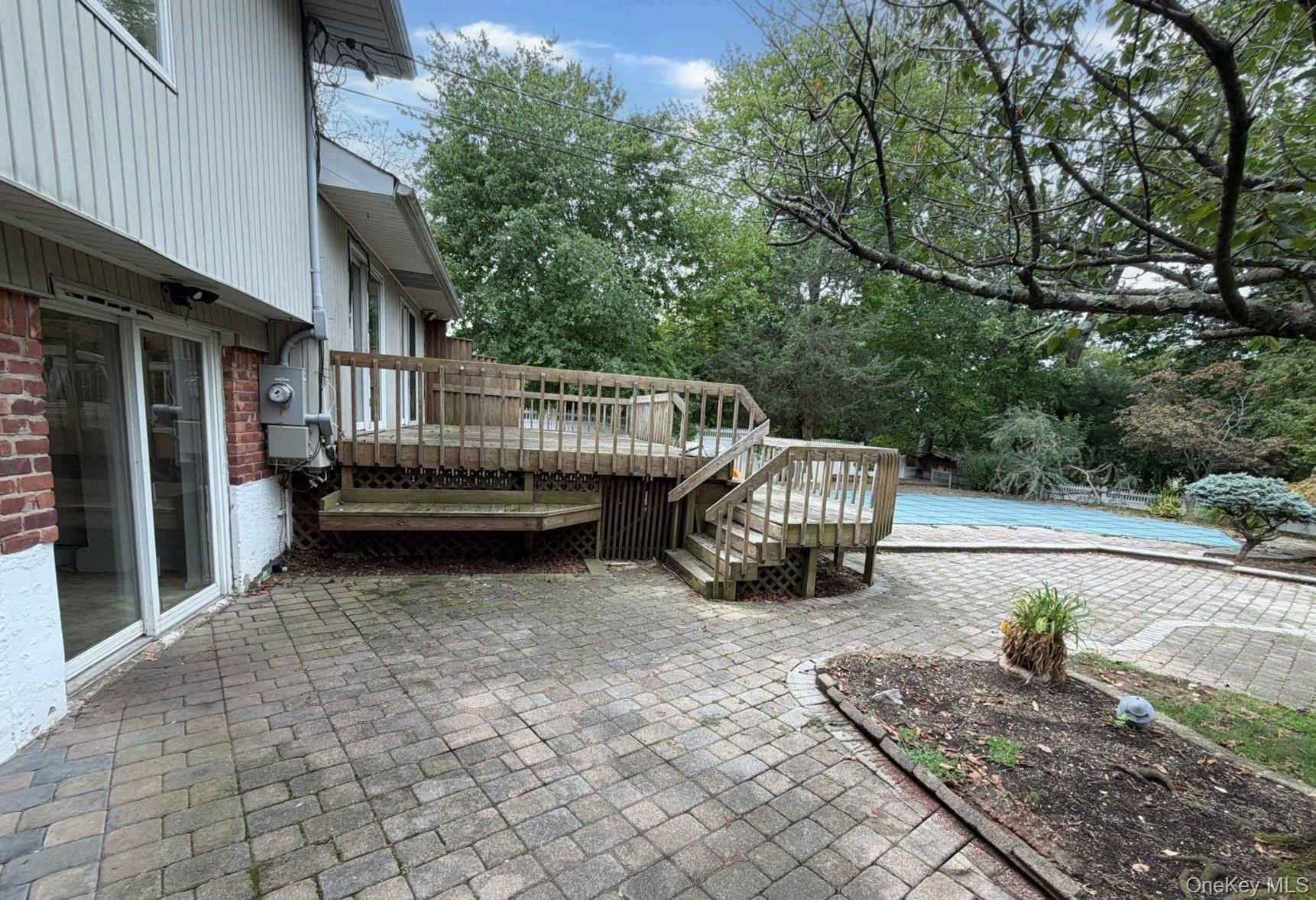 Single Family Eagle Lane Nassau County, NY 11735, MLS-1048962-19