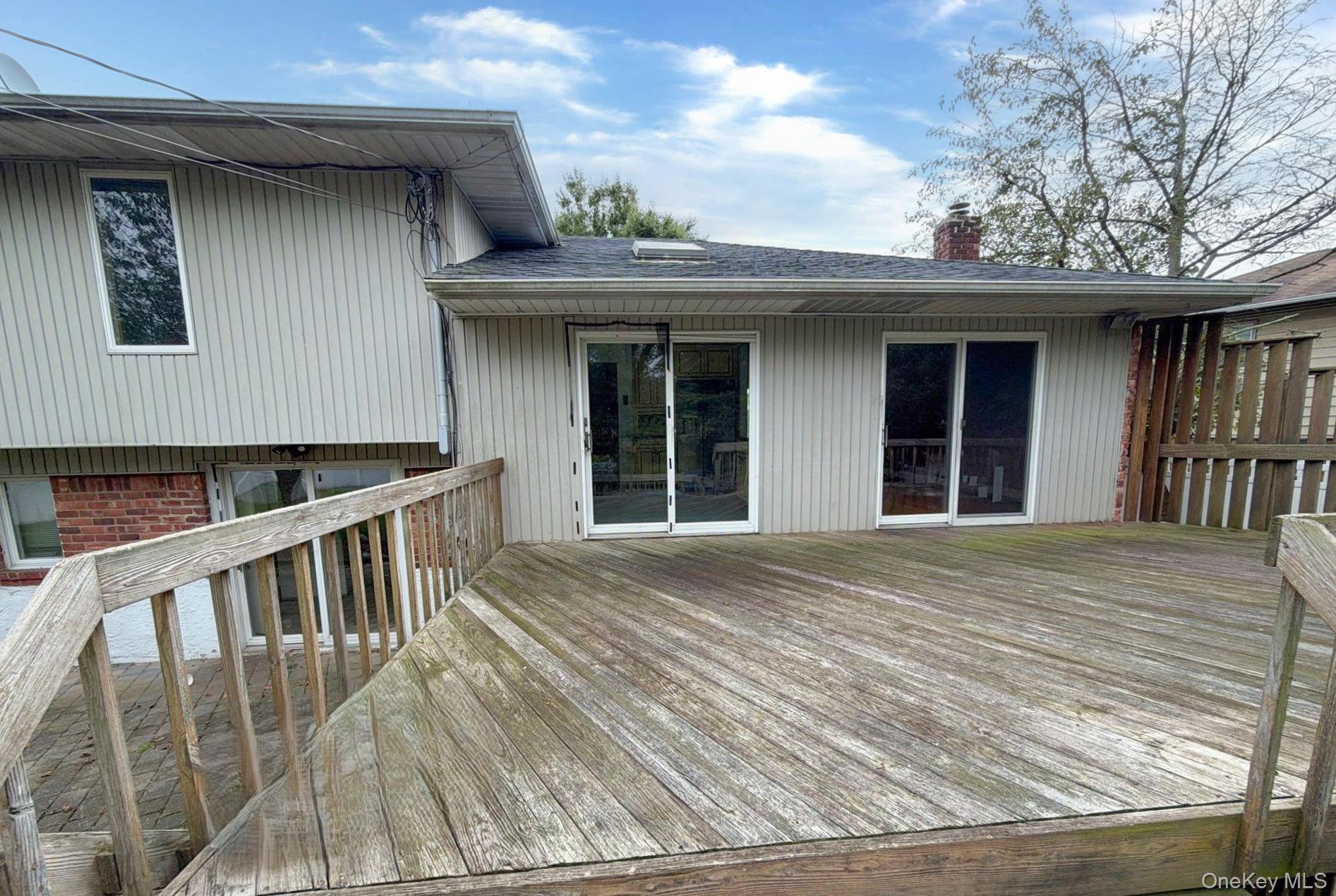 Single Family Eagle Lane  Nassau County, NY 11735, MLS-1048962-20