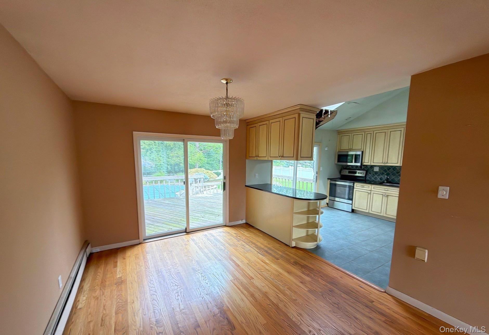 Single Family Eagle Lane Nassau County, NY 11735, MLS-1048962-4