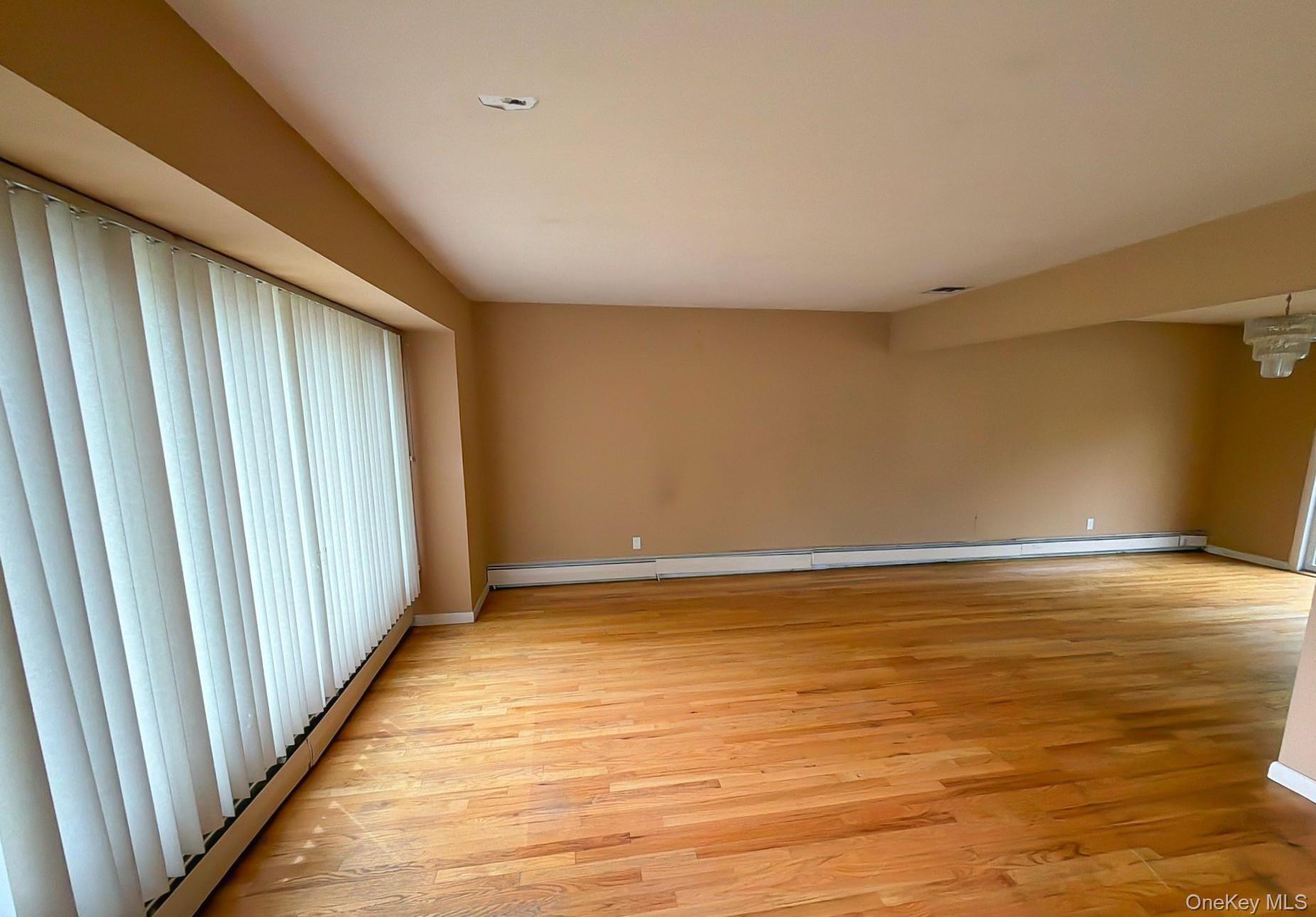 Single Family Eagle Lane Nassau County, NY 11735, MLS-1048962-5