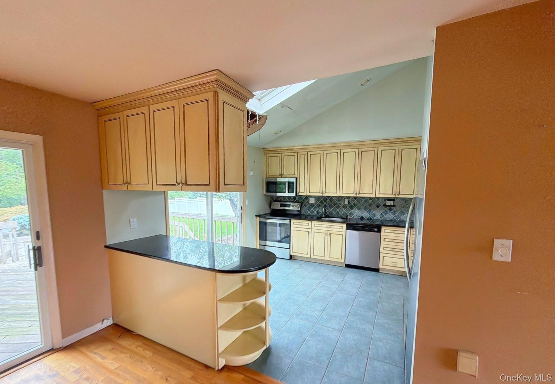 Single Family Eagle Lane Nassau County, NY 11735, MLS-1048962-7